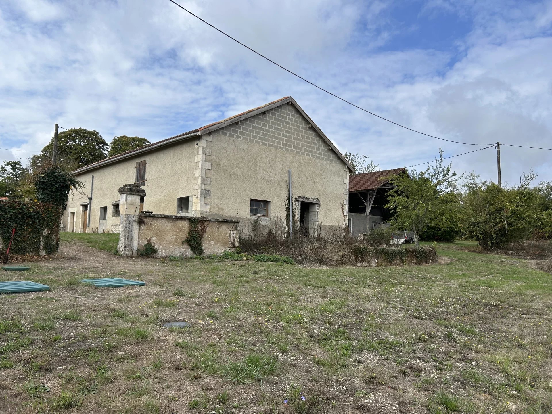 House in Verteillac - view 1