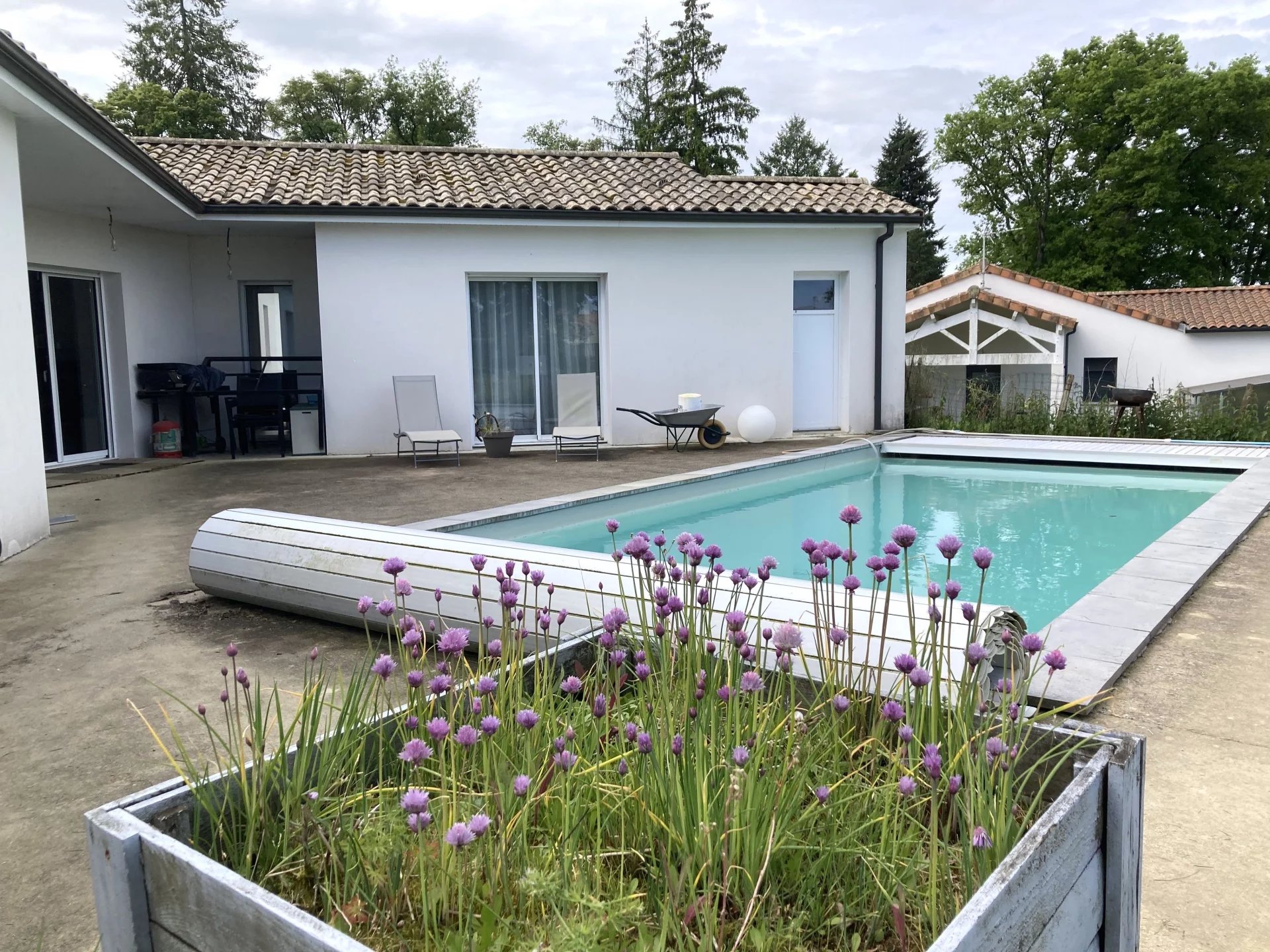 House in Arrondissement de Parthenay - view 1