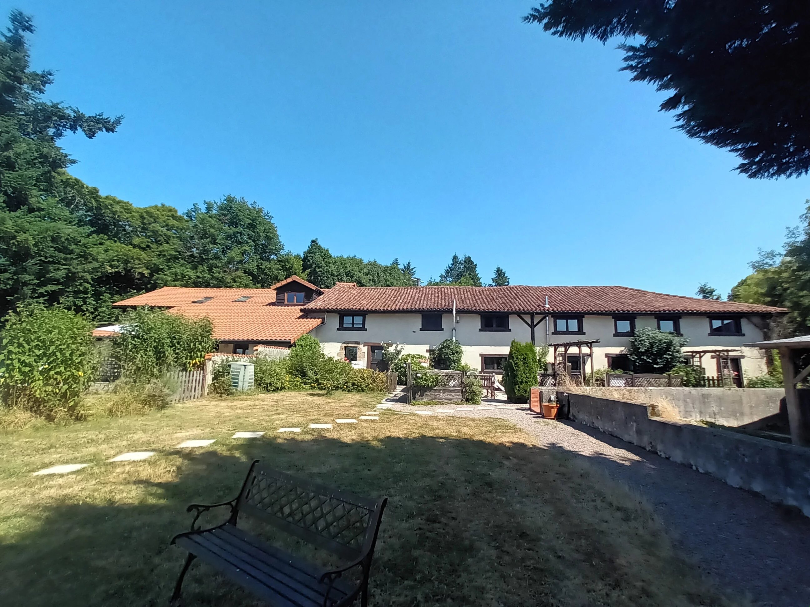 House in Pressignac - view 1