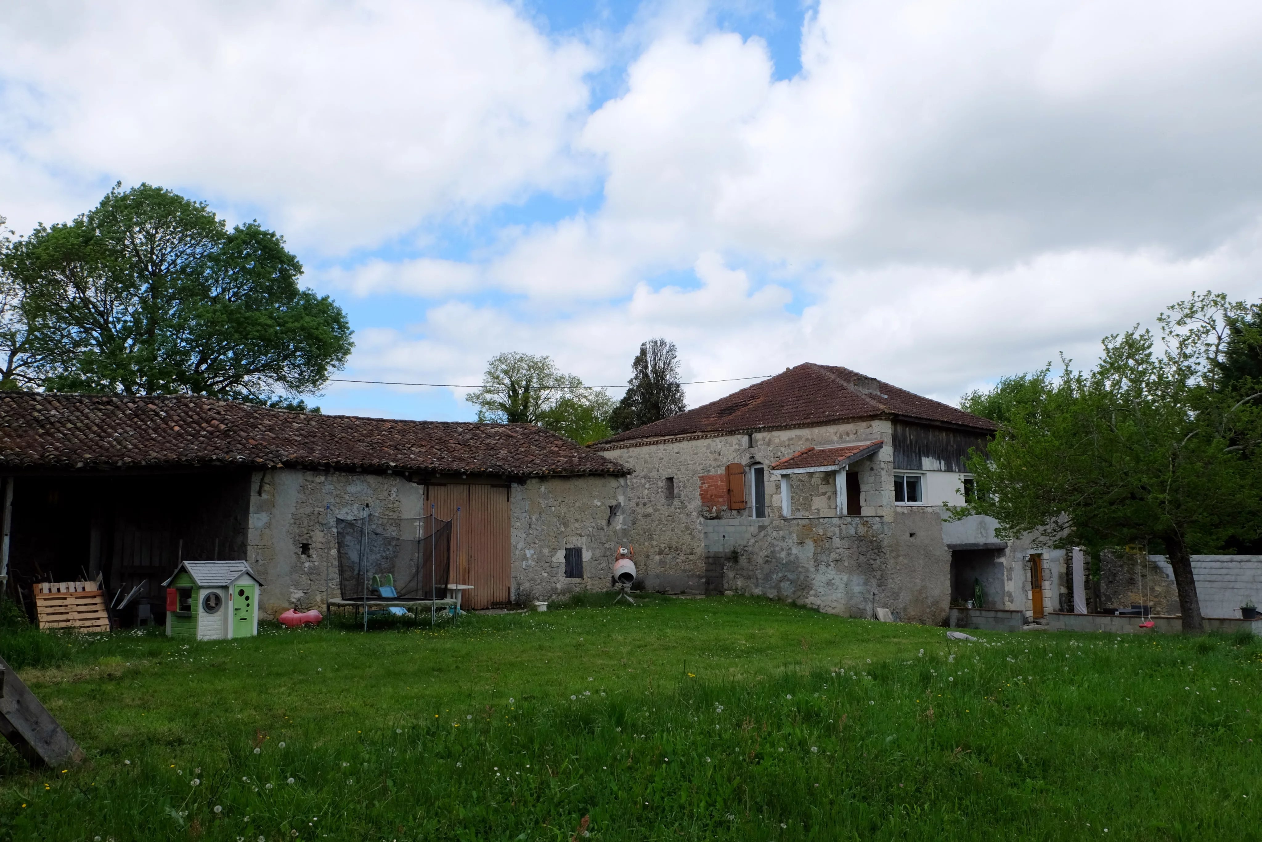 House in Prayssas - view 1