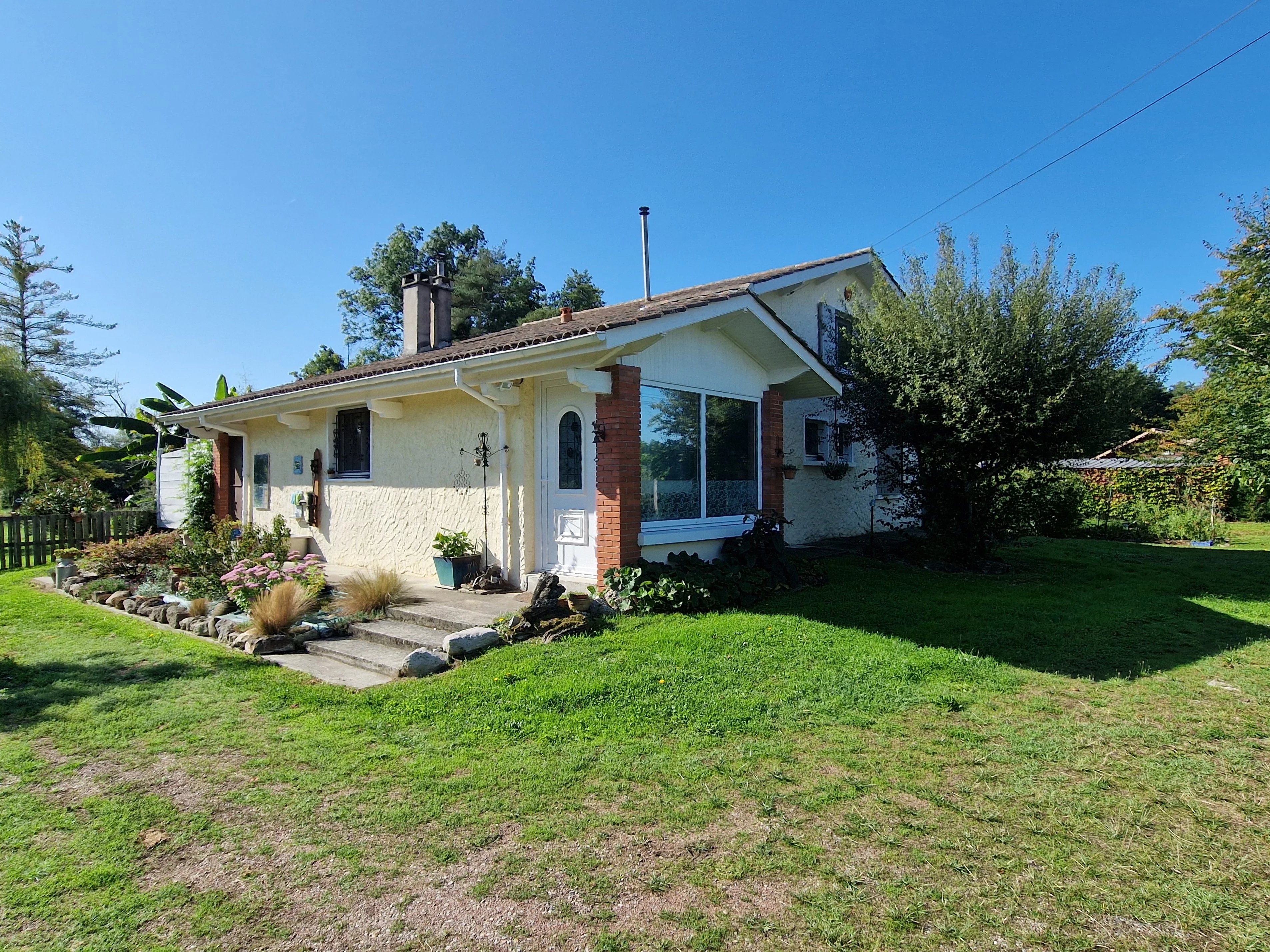 House in Monsegur - view 1