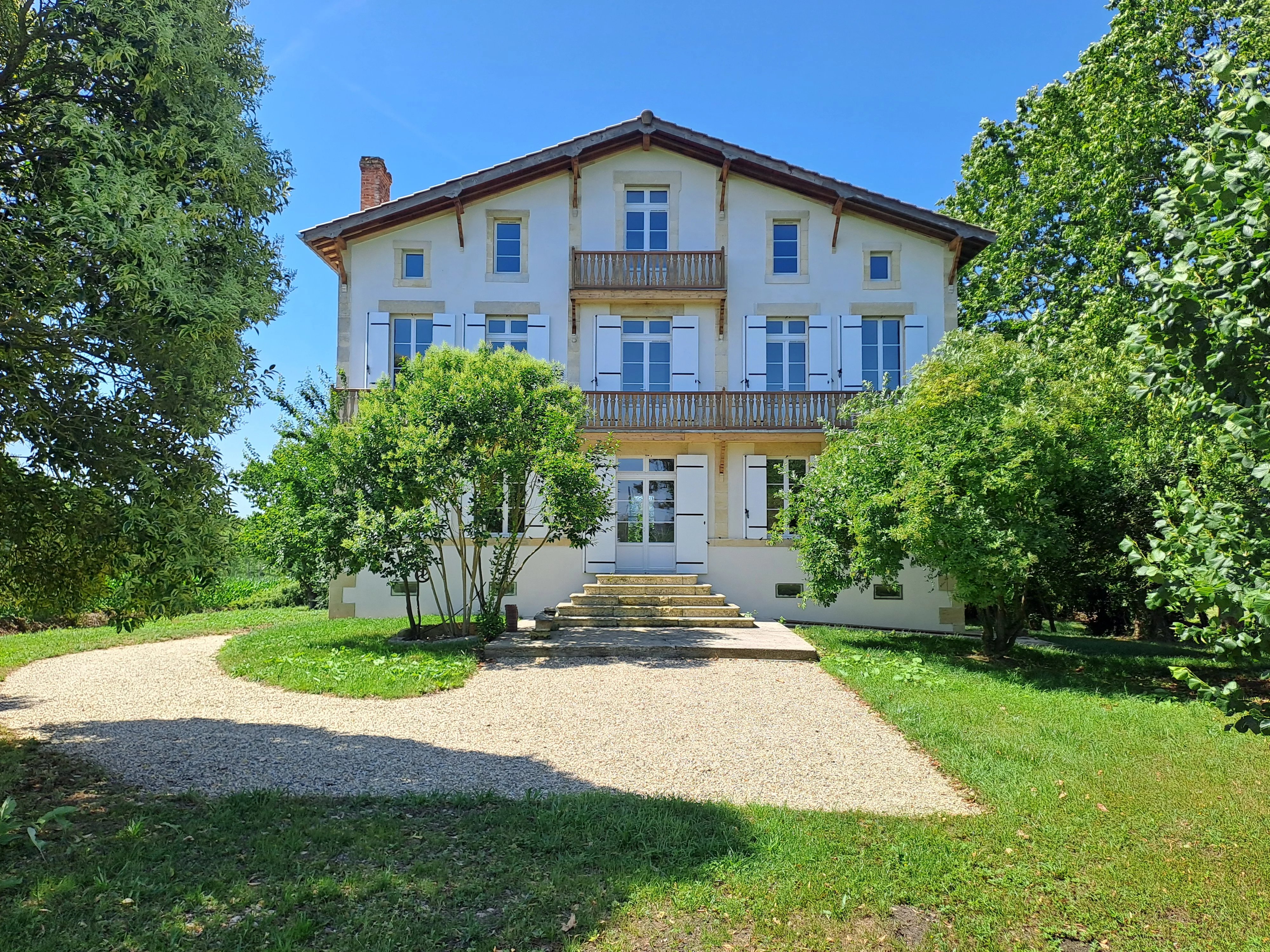 House in Sainte-Bazeille - view 1