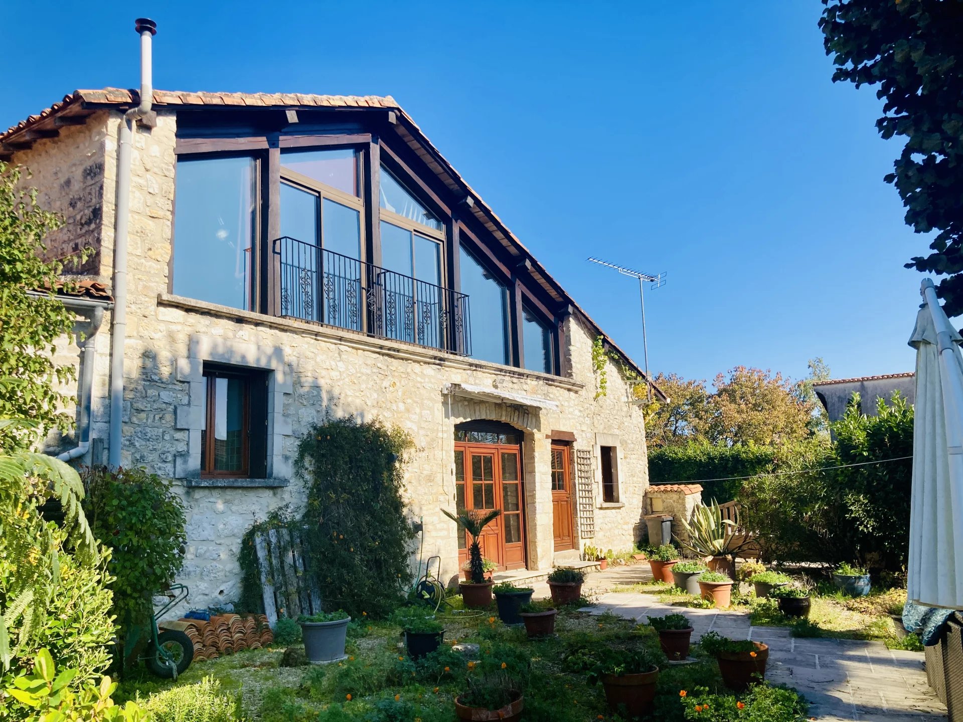 House in Mansle - view 1