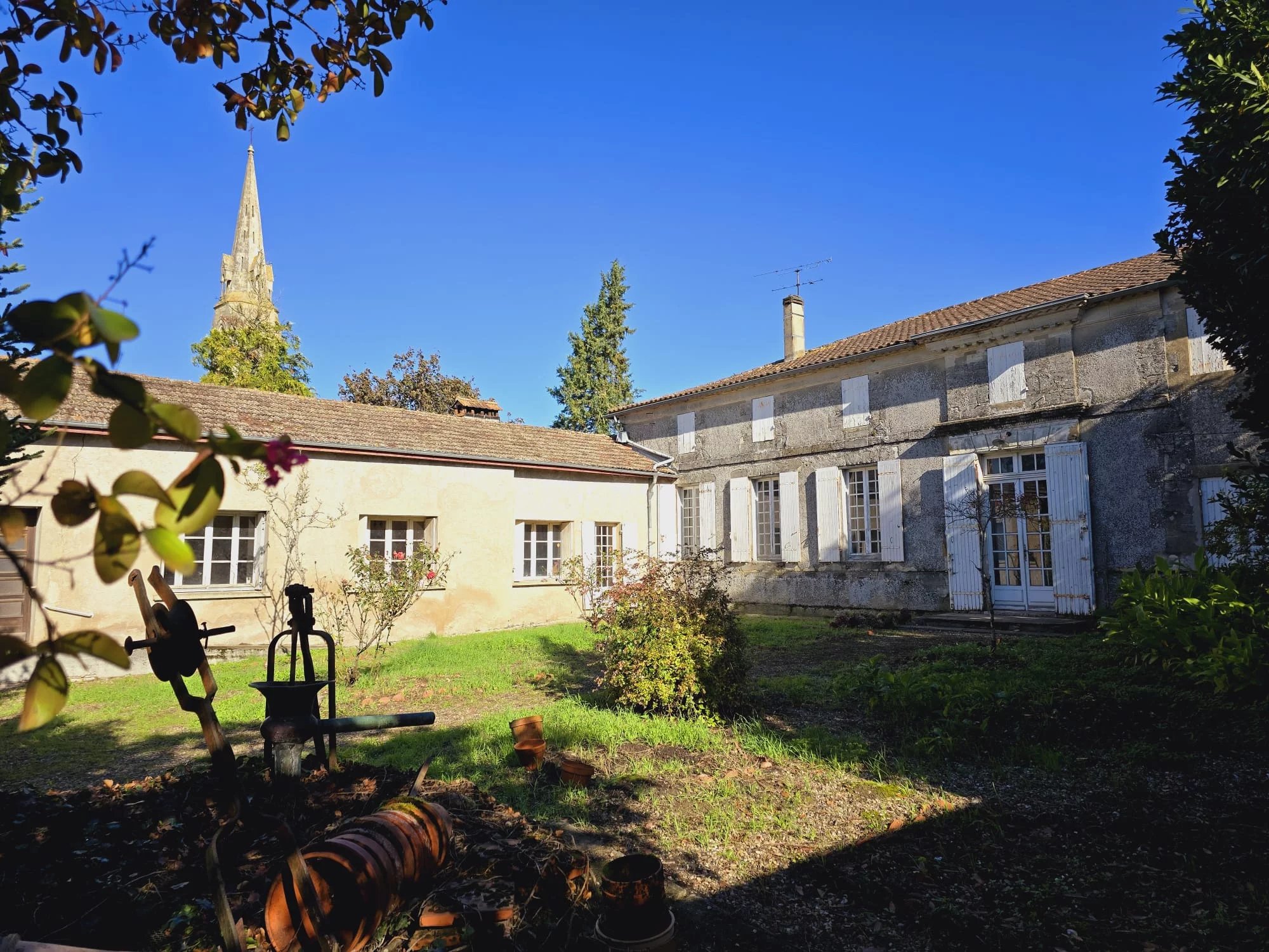 House in Duras - view 1