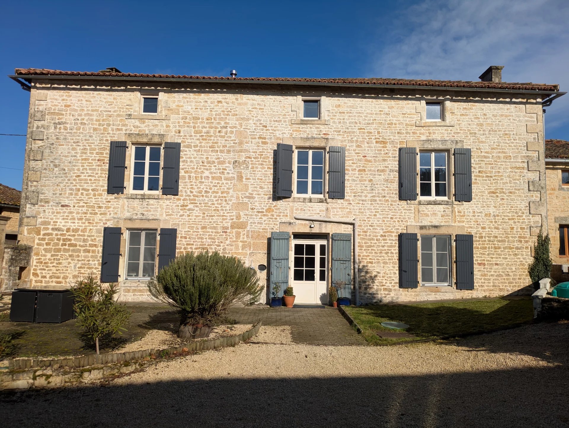 House in Alloinay - view 1