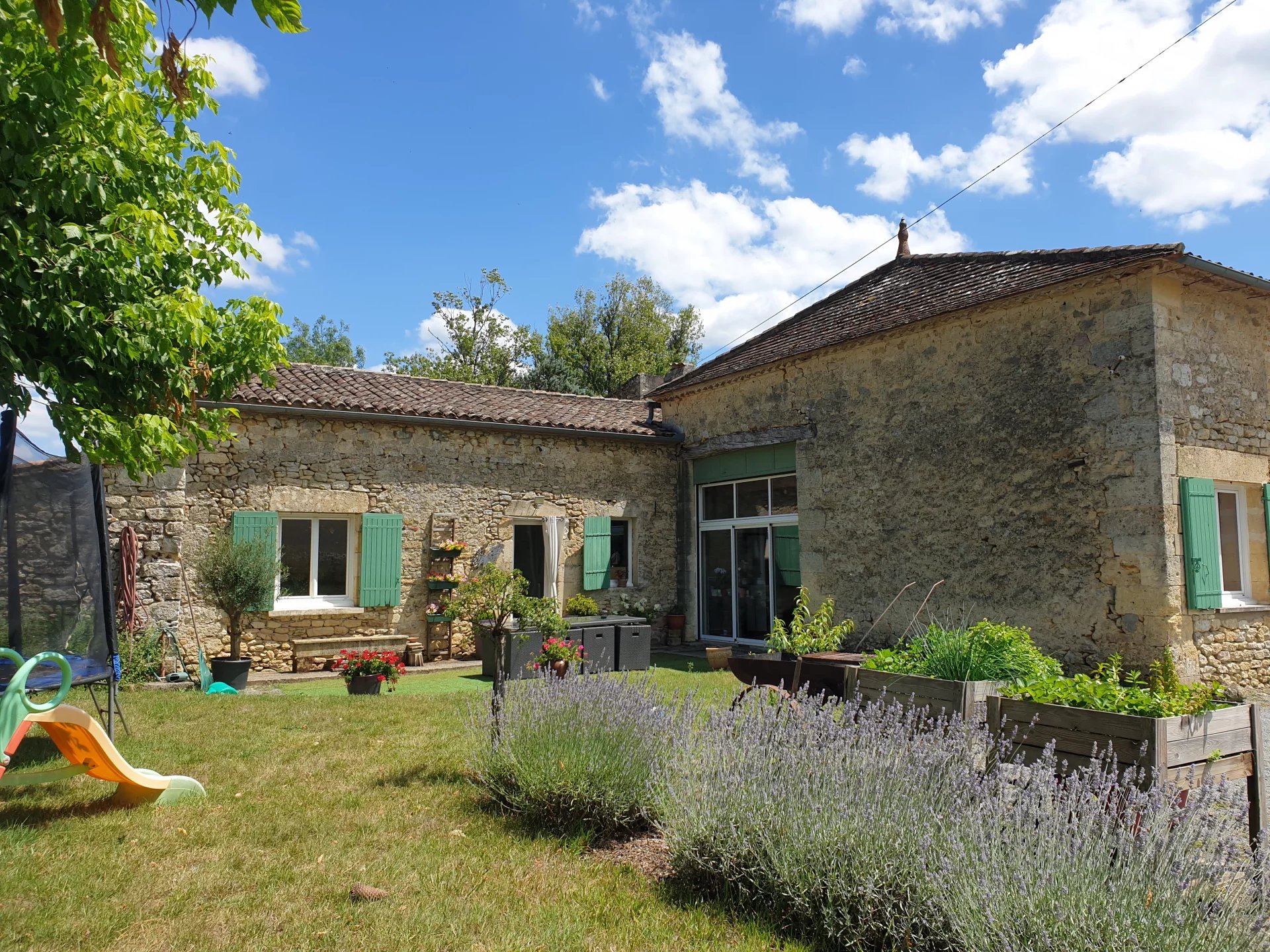 House in Sauveterre-de-Guyenne - view 1