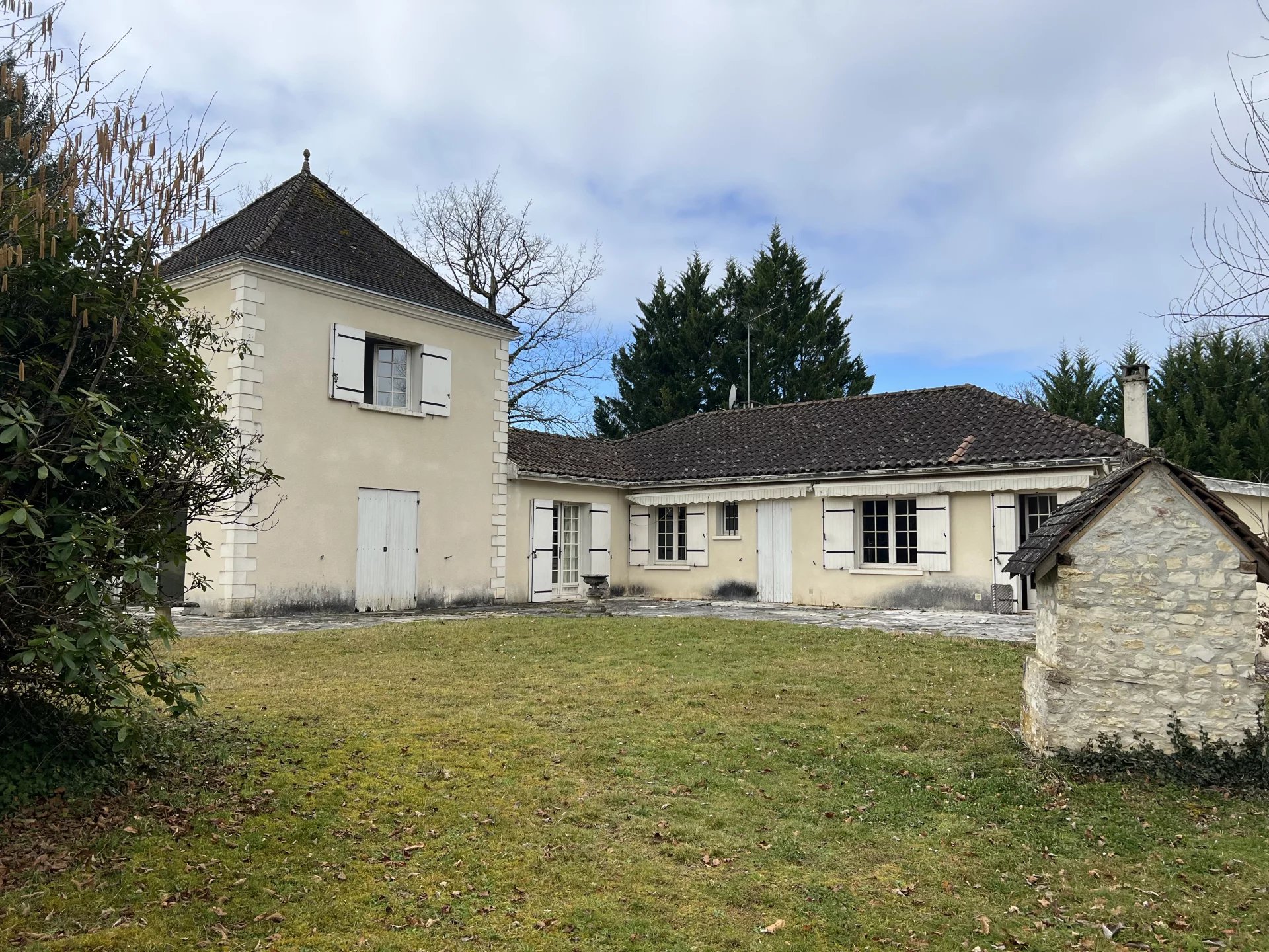 House in Razac-sur-l'Isle - view 1