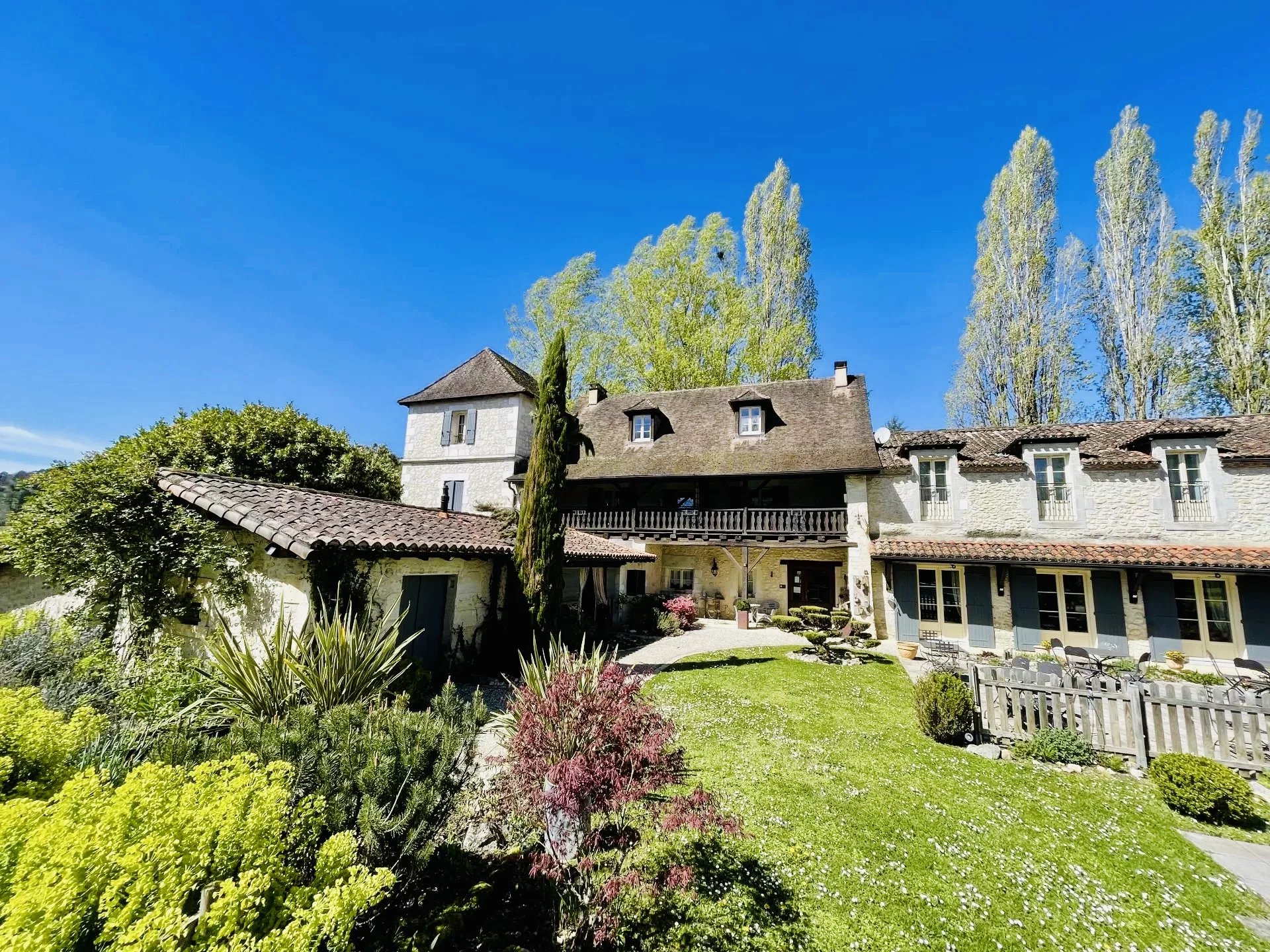 House in Perigueux - view 1
