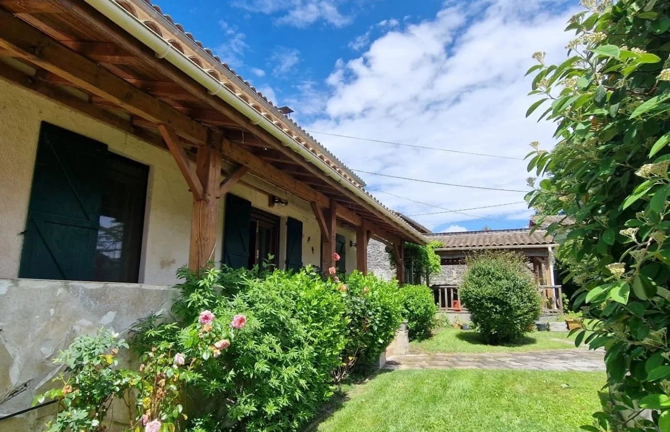 House in Cancon - view 1