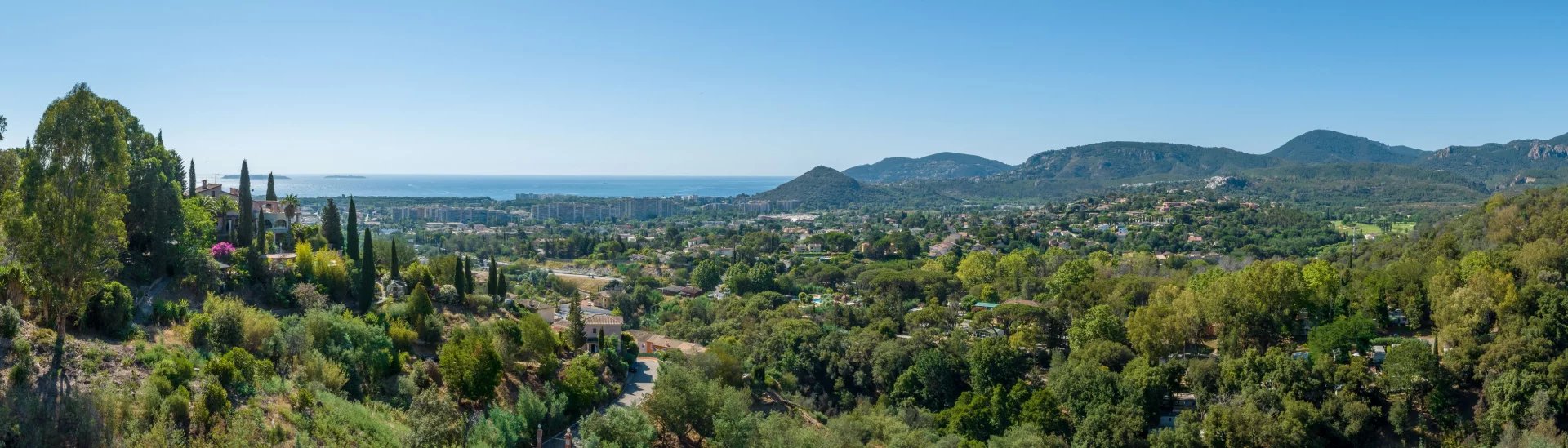 Villa in Mandelieu-la-Napoule - view 1
