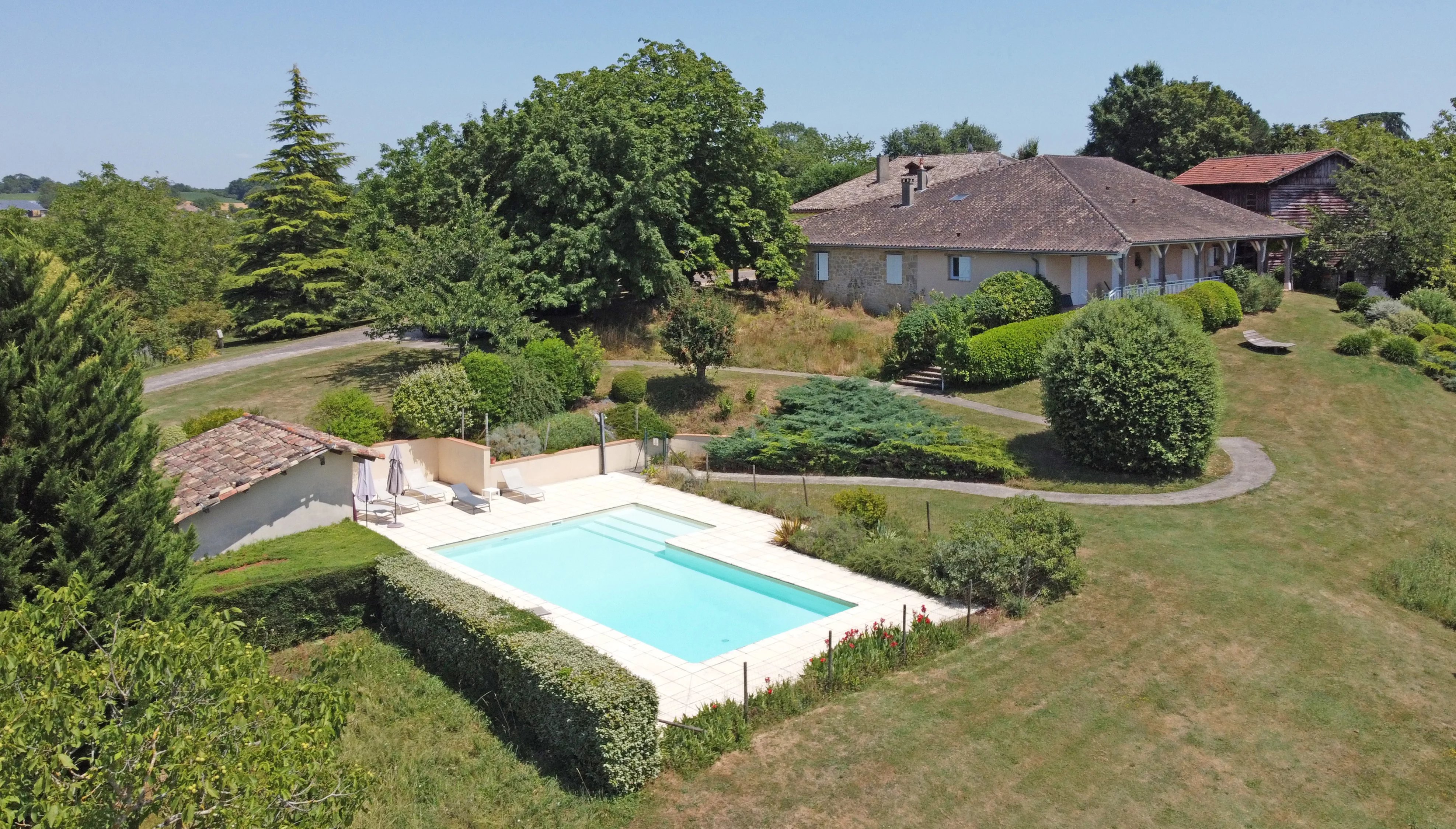 House in Lauzun - view 1