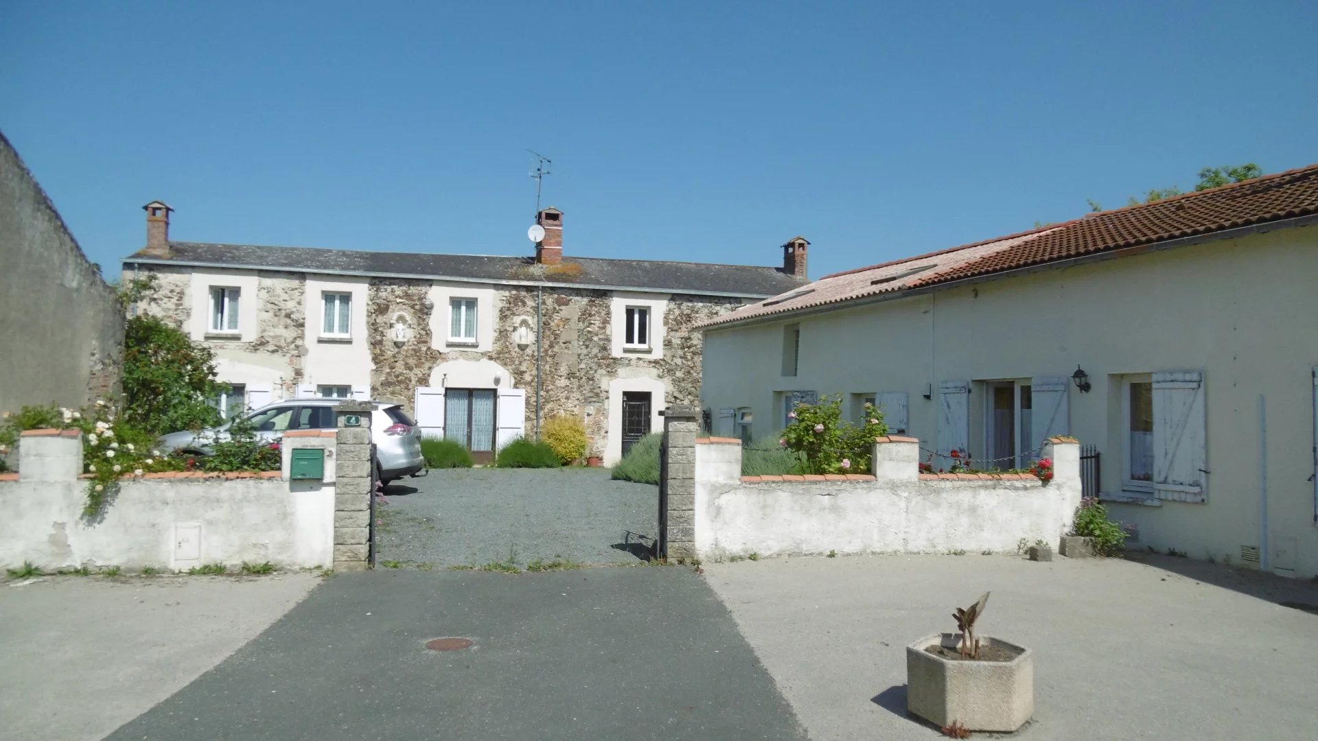 House in Deux-Sevres - view 1