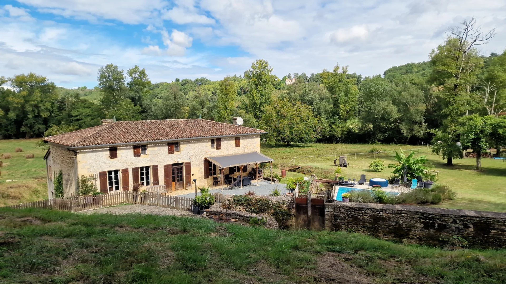 House in Ruch - view 1