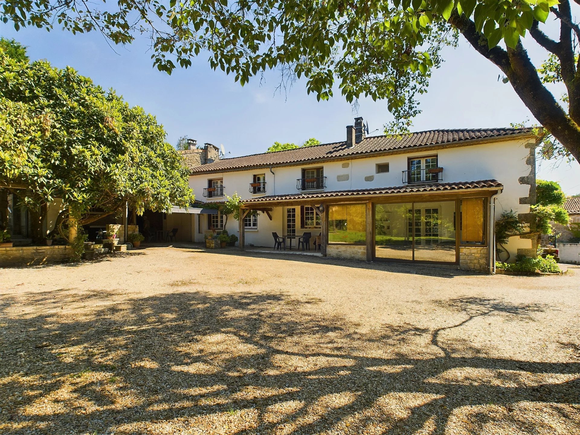 House in Marthon - view 1