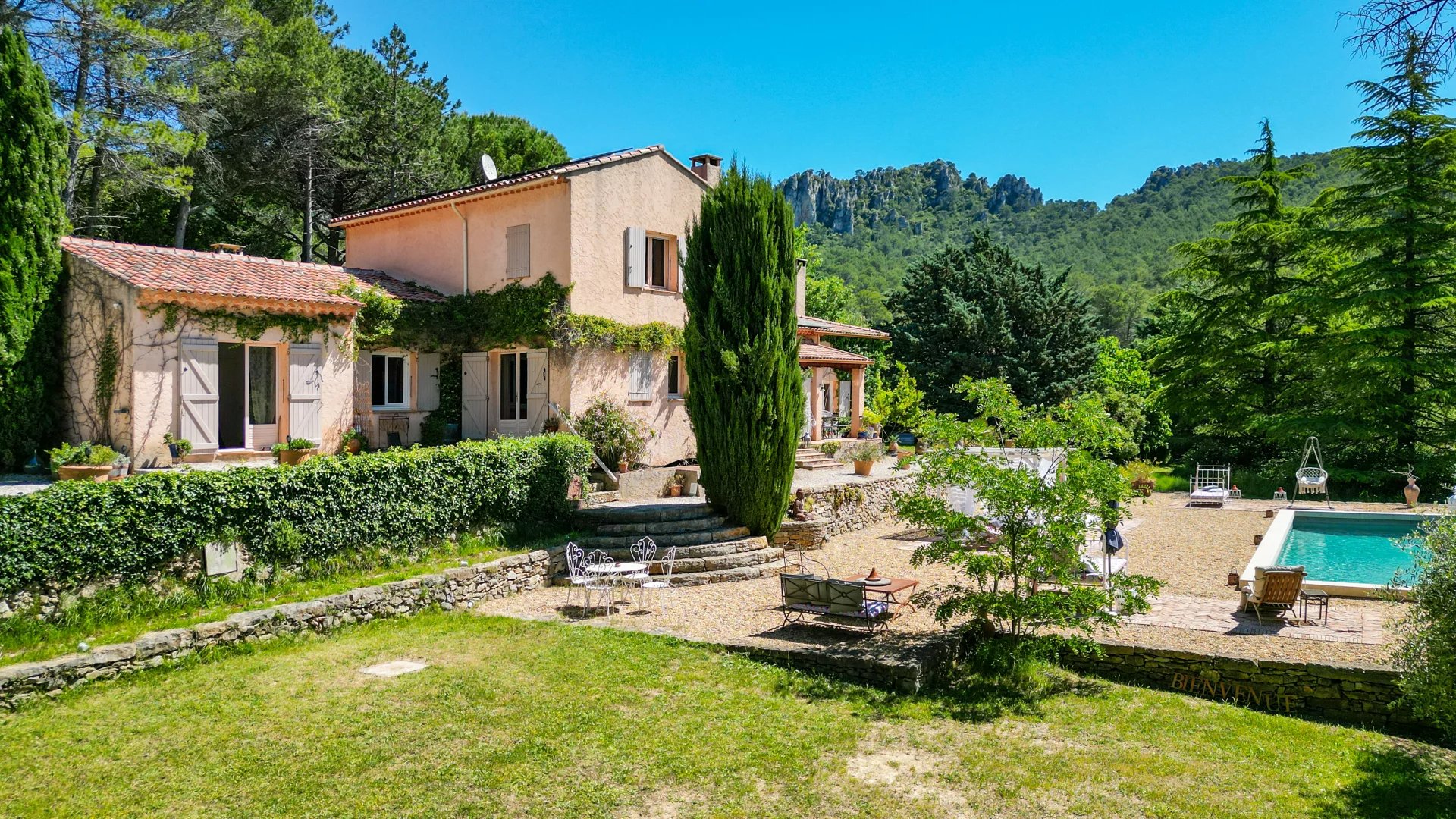 House in La Roquebrussanne - view 1
