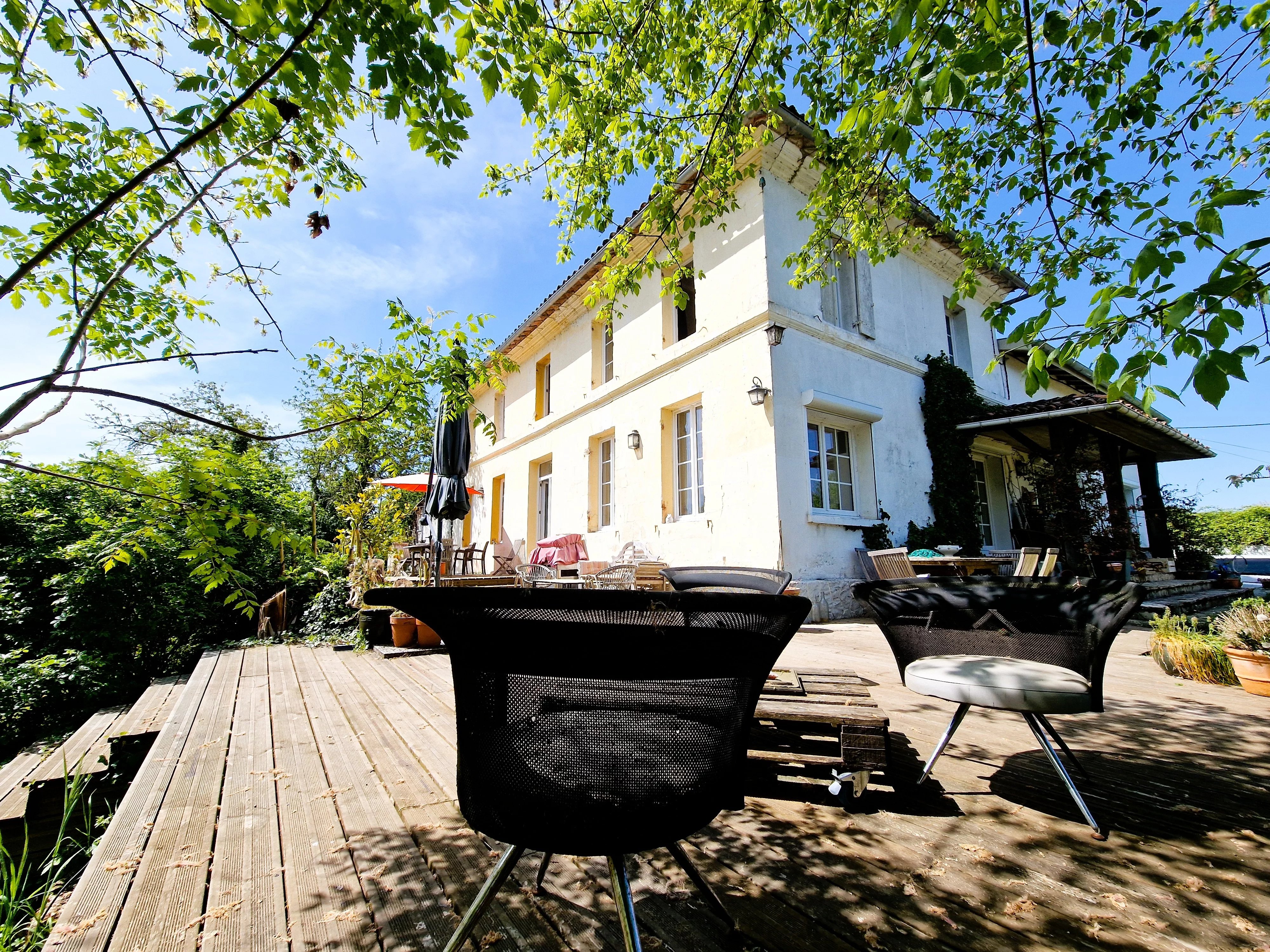 House in Castillon-la-Bataille - view 1