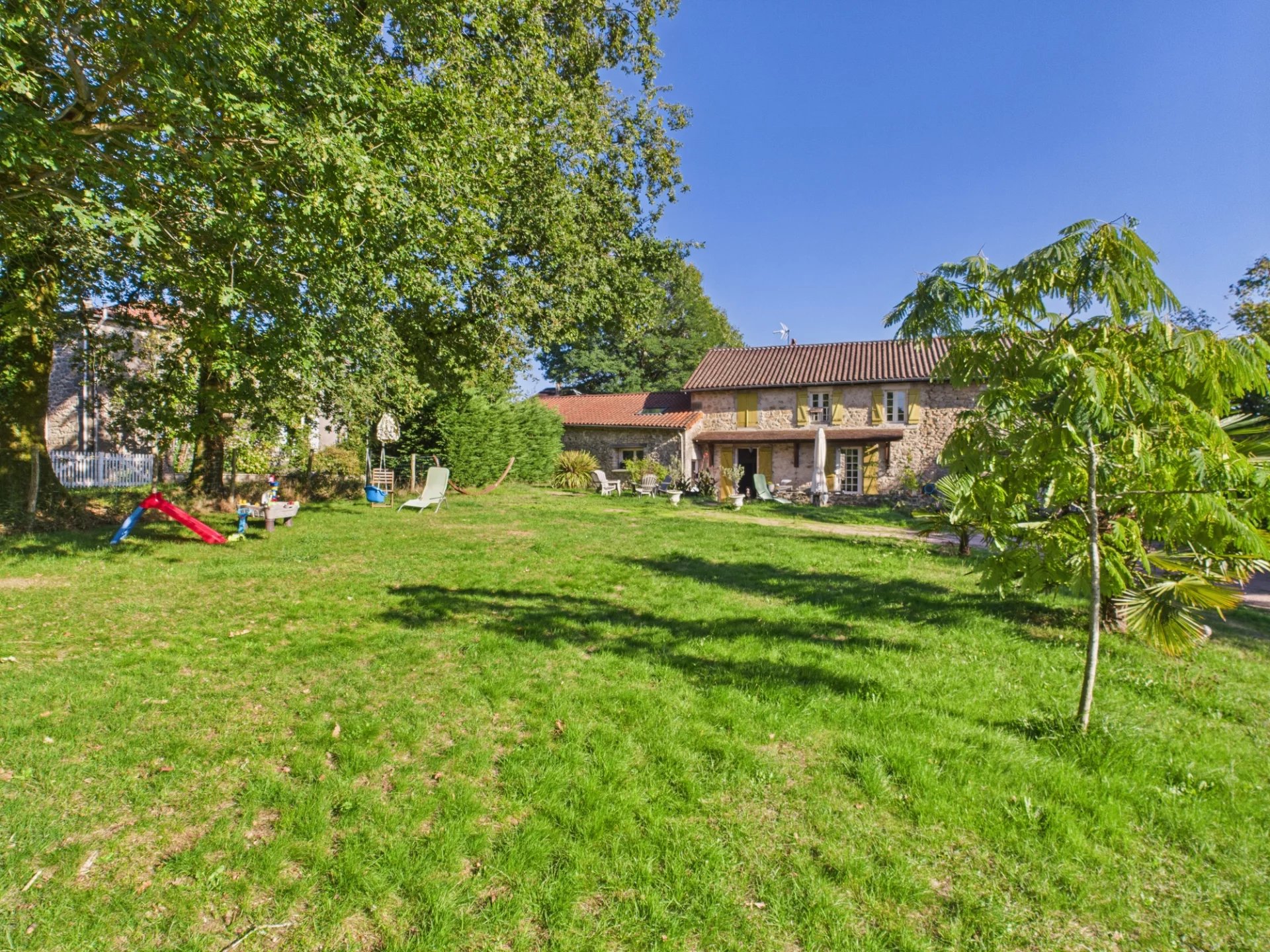 House in Abjat-sur-Bandiat - view 1