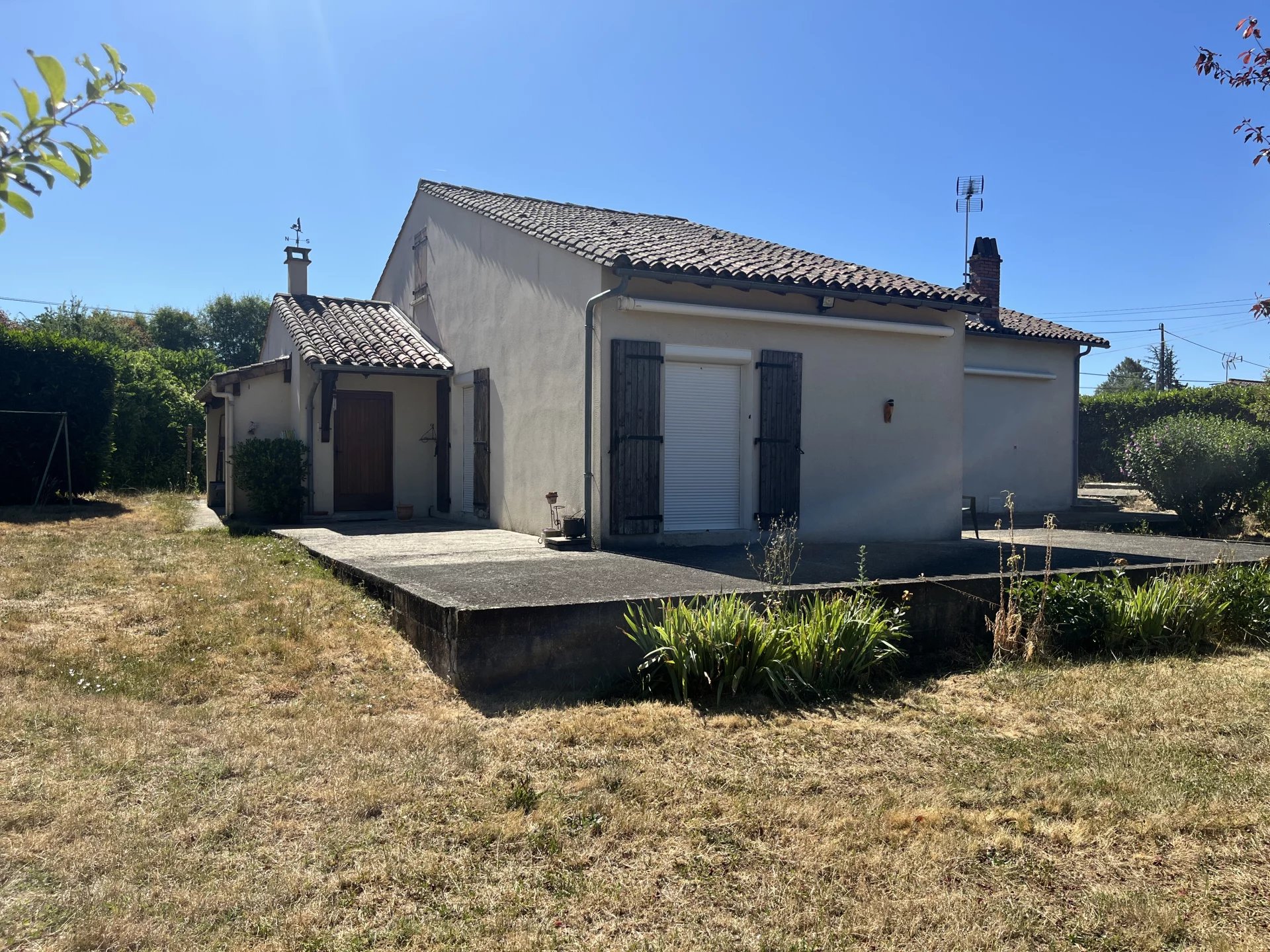 House in Aunac - view 1