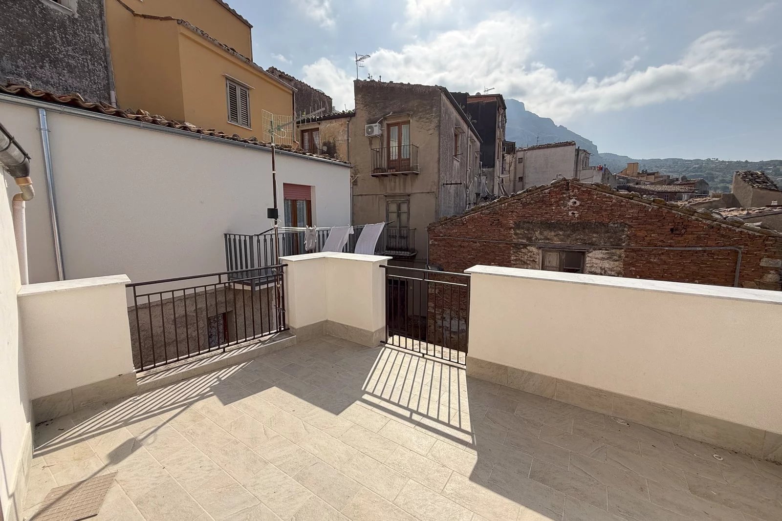 House in Collesano - view 1