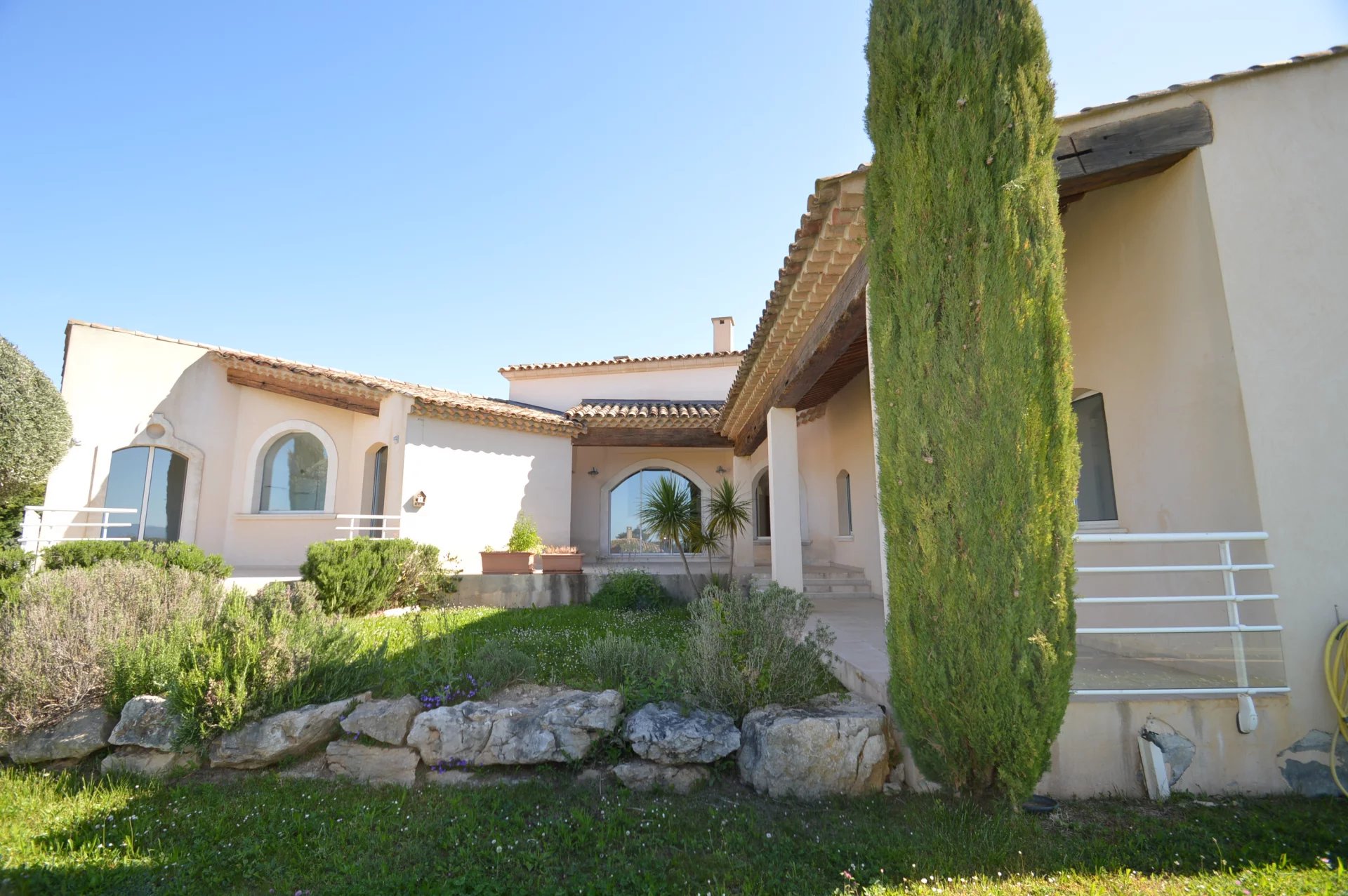 House in Aix-en-Provence - view 1