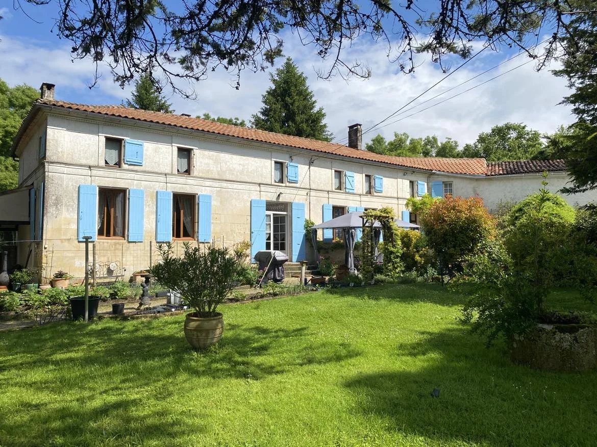 House in Pons - view 1