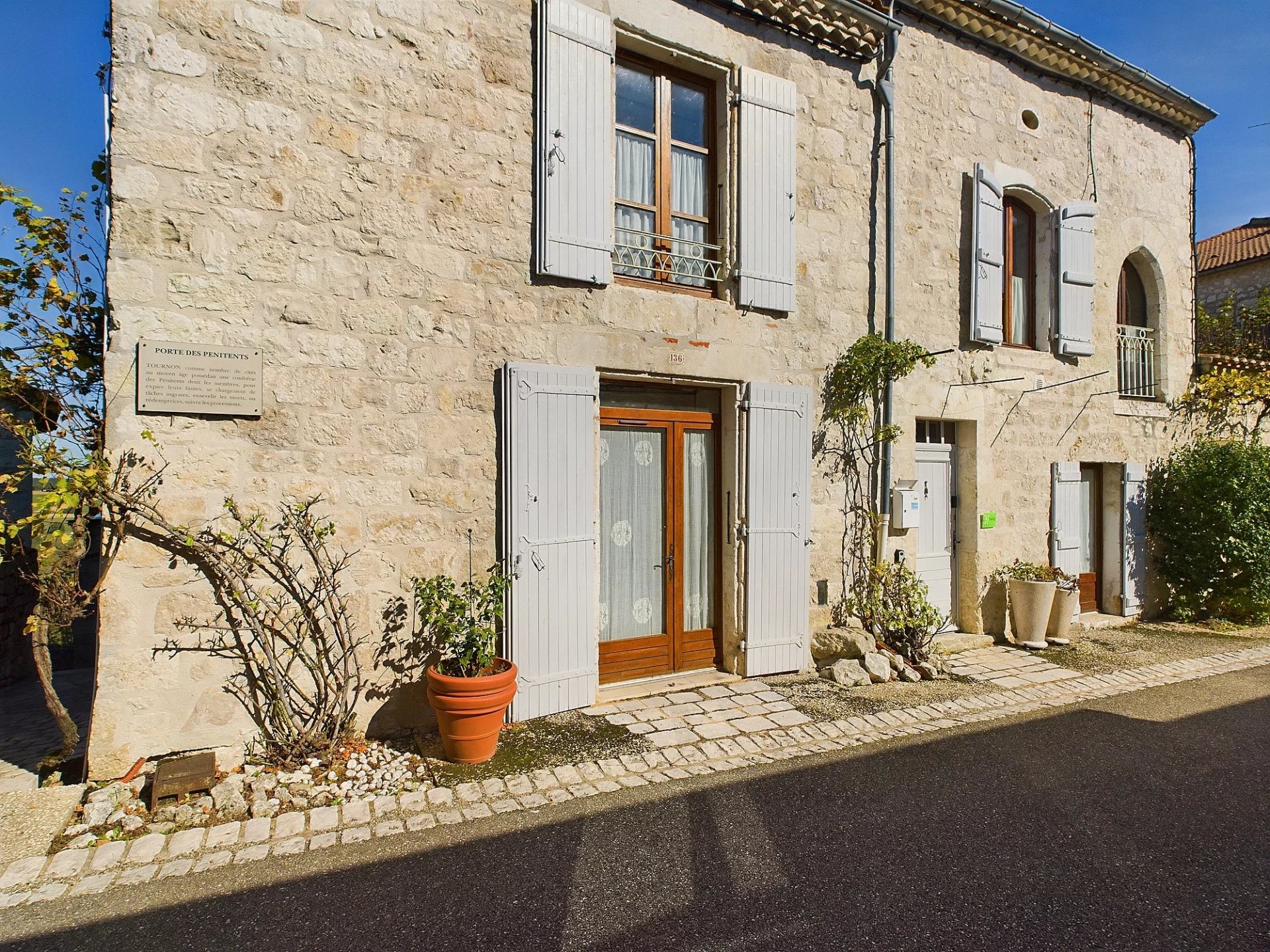 House in Tournon-d'Agenais - view 1