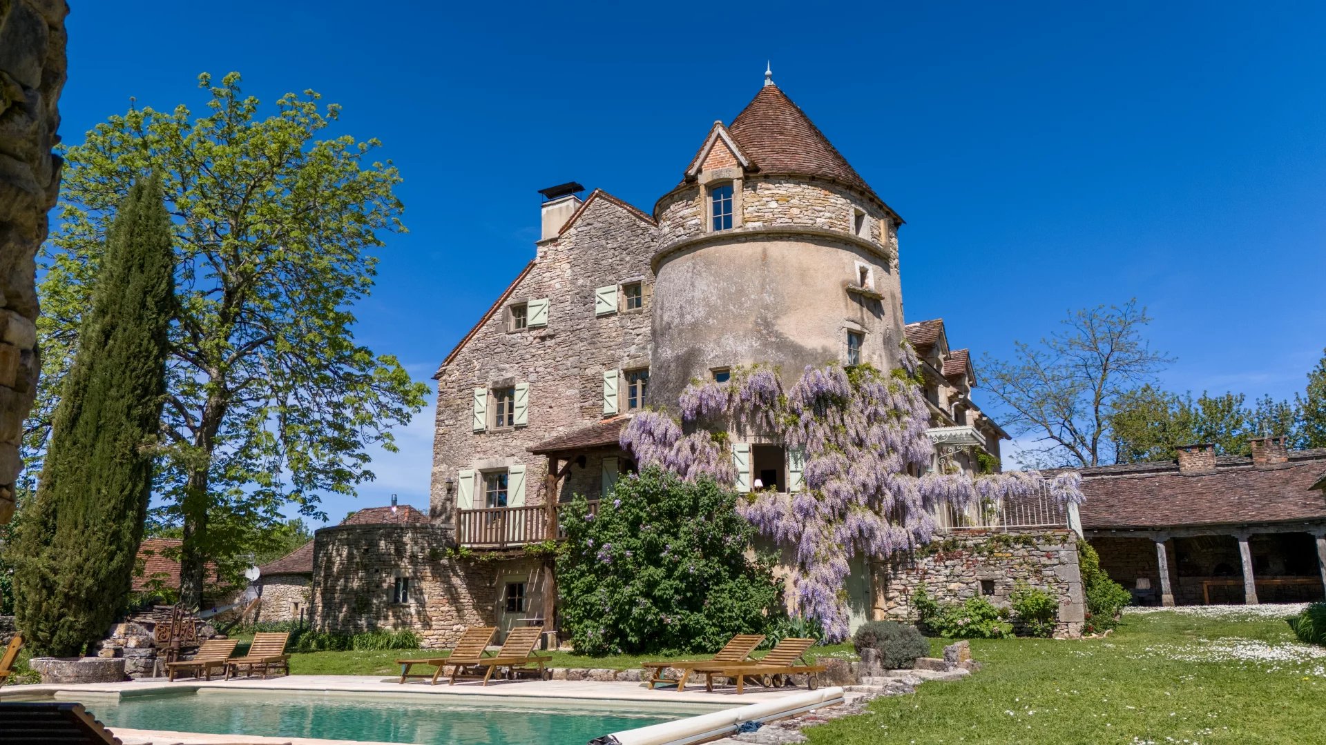 House in Cajarc - view 1