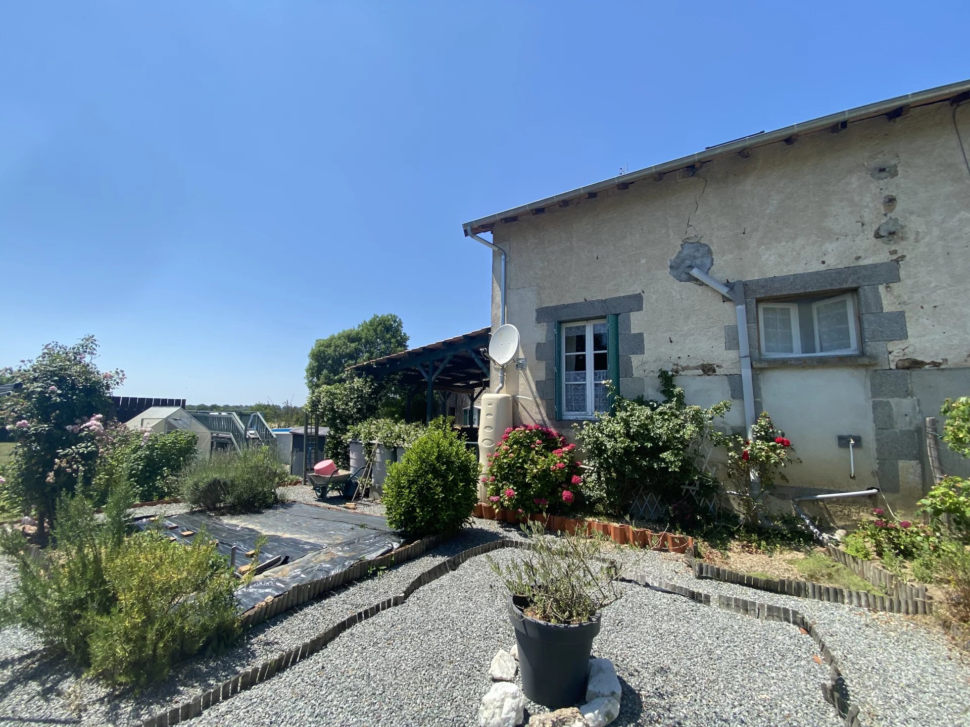 House in Saint-Ouen-sur-Gartempe - view 1