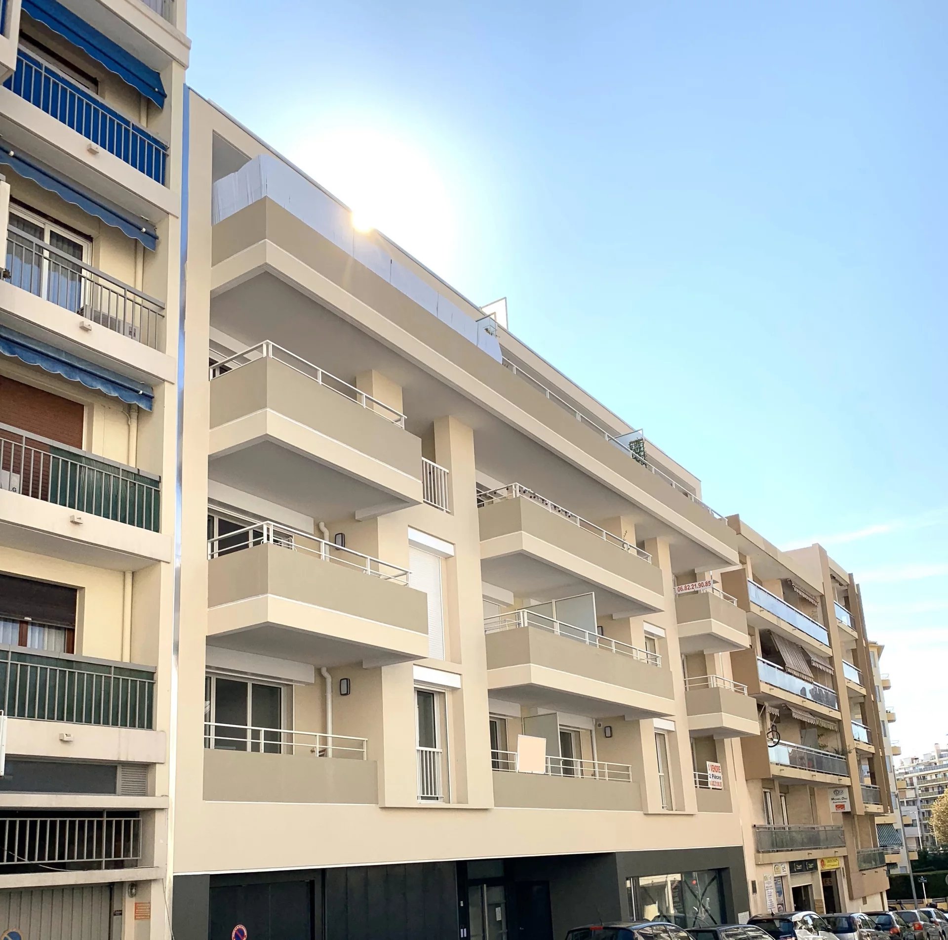 Apartment in Antibes - view 1