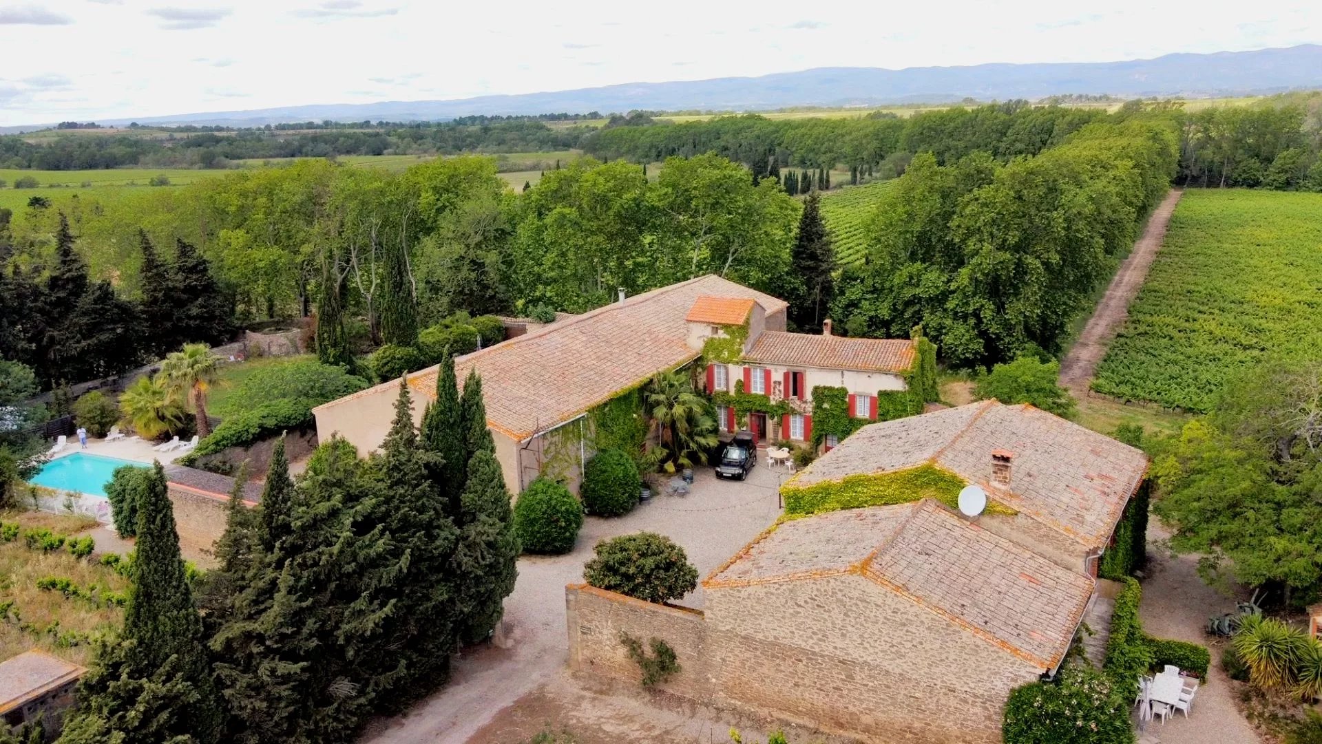 House in Douzens - view 1