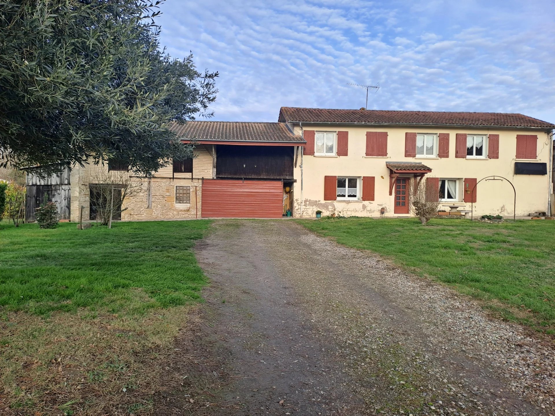 House in Marmande - view 1
