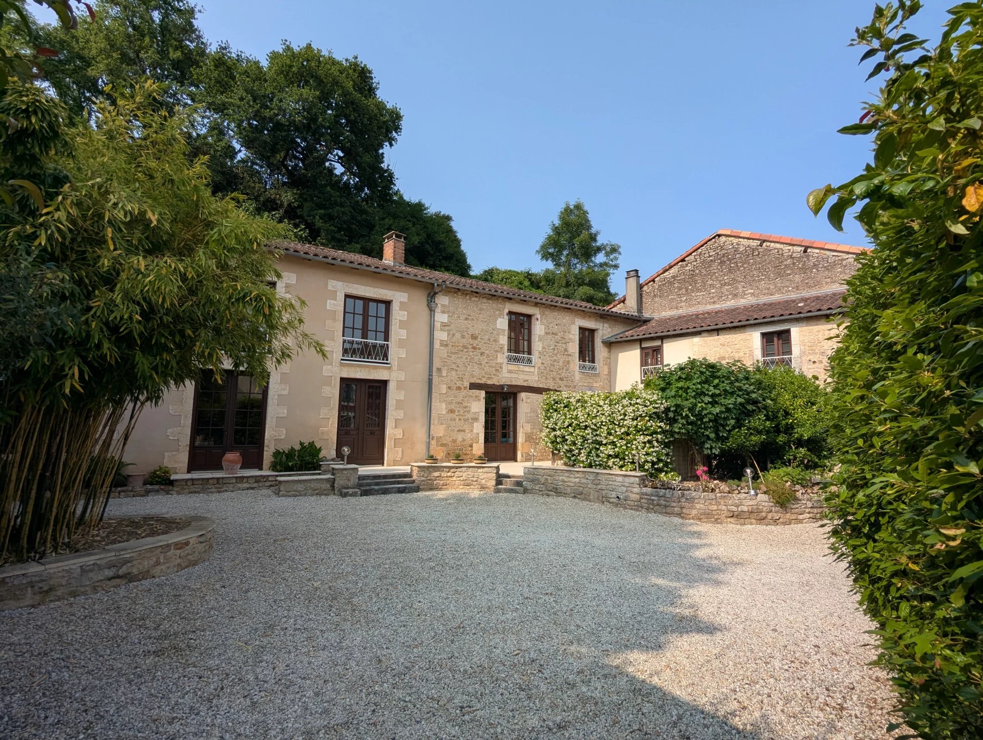 House in Nanteuil-en-Vallee - view 1
