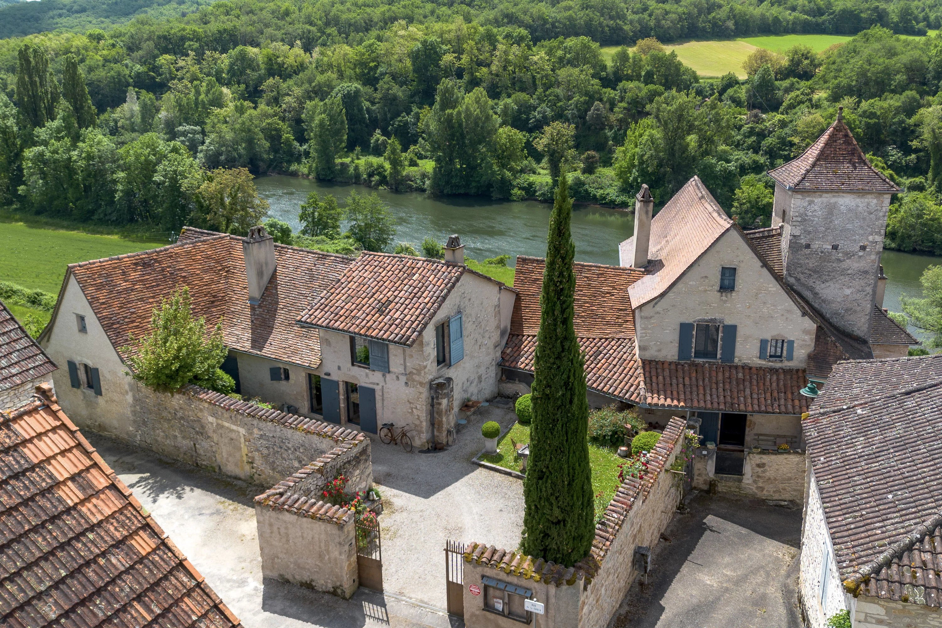 House in Saint Gery-Vers - view 1