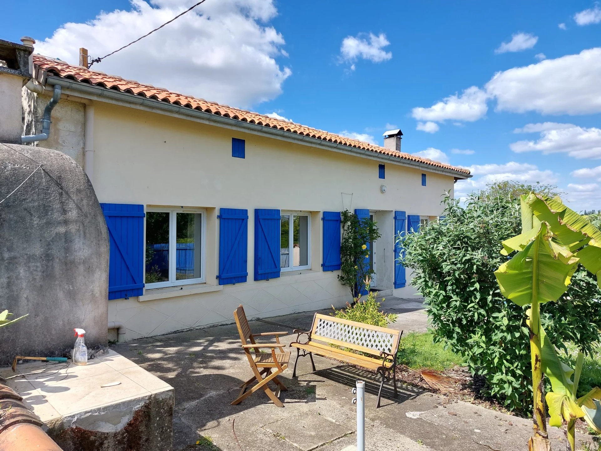 House in Jonzac - view 1