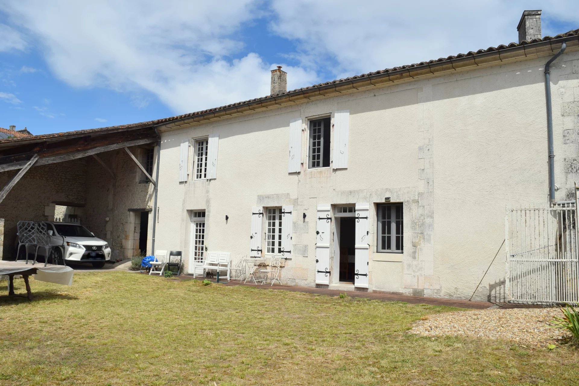House in Celles - view 1