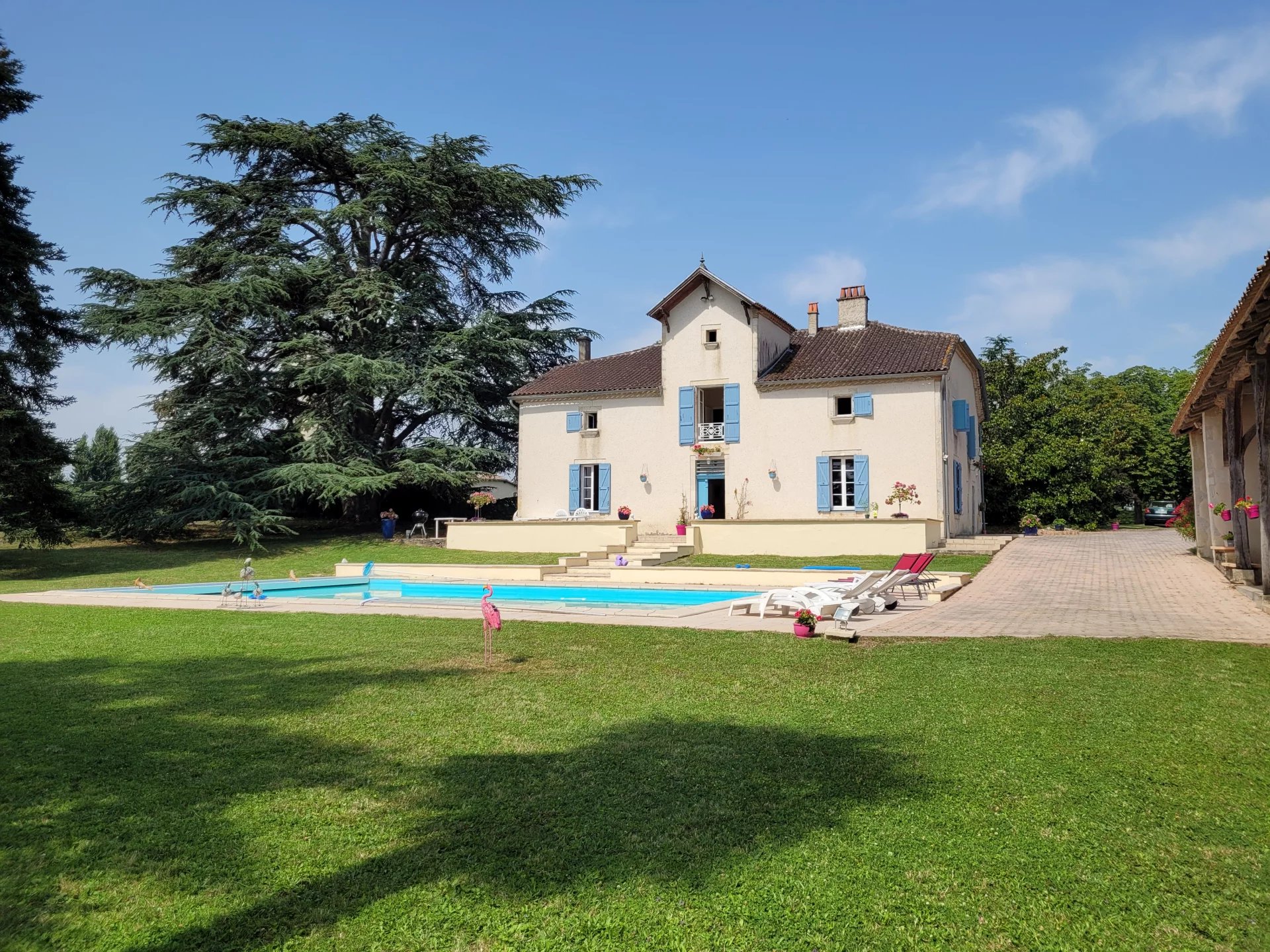 House in Puymirol - view 1