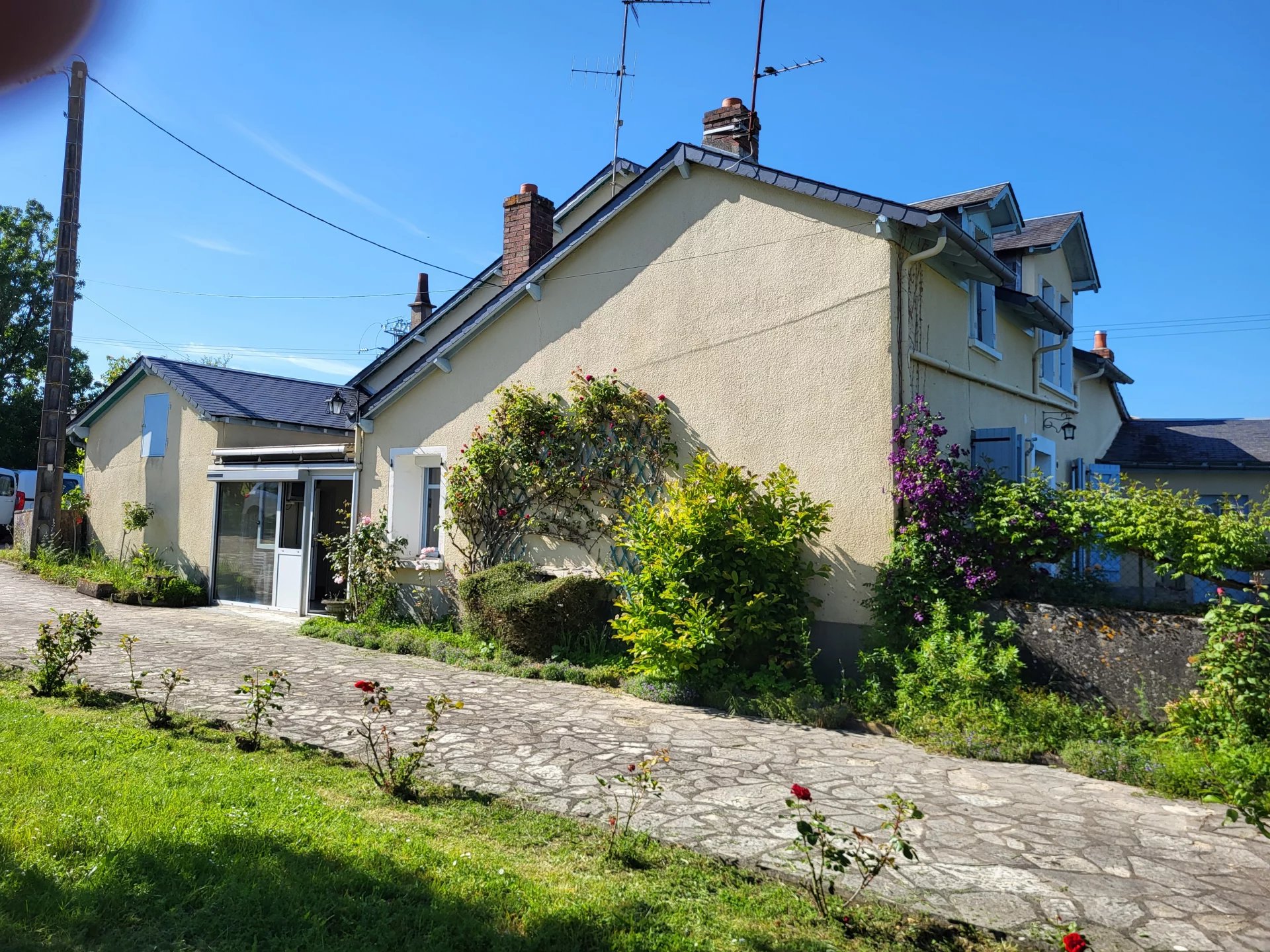 House in Saint-Savin - view 1