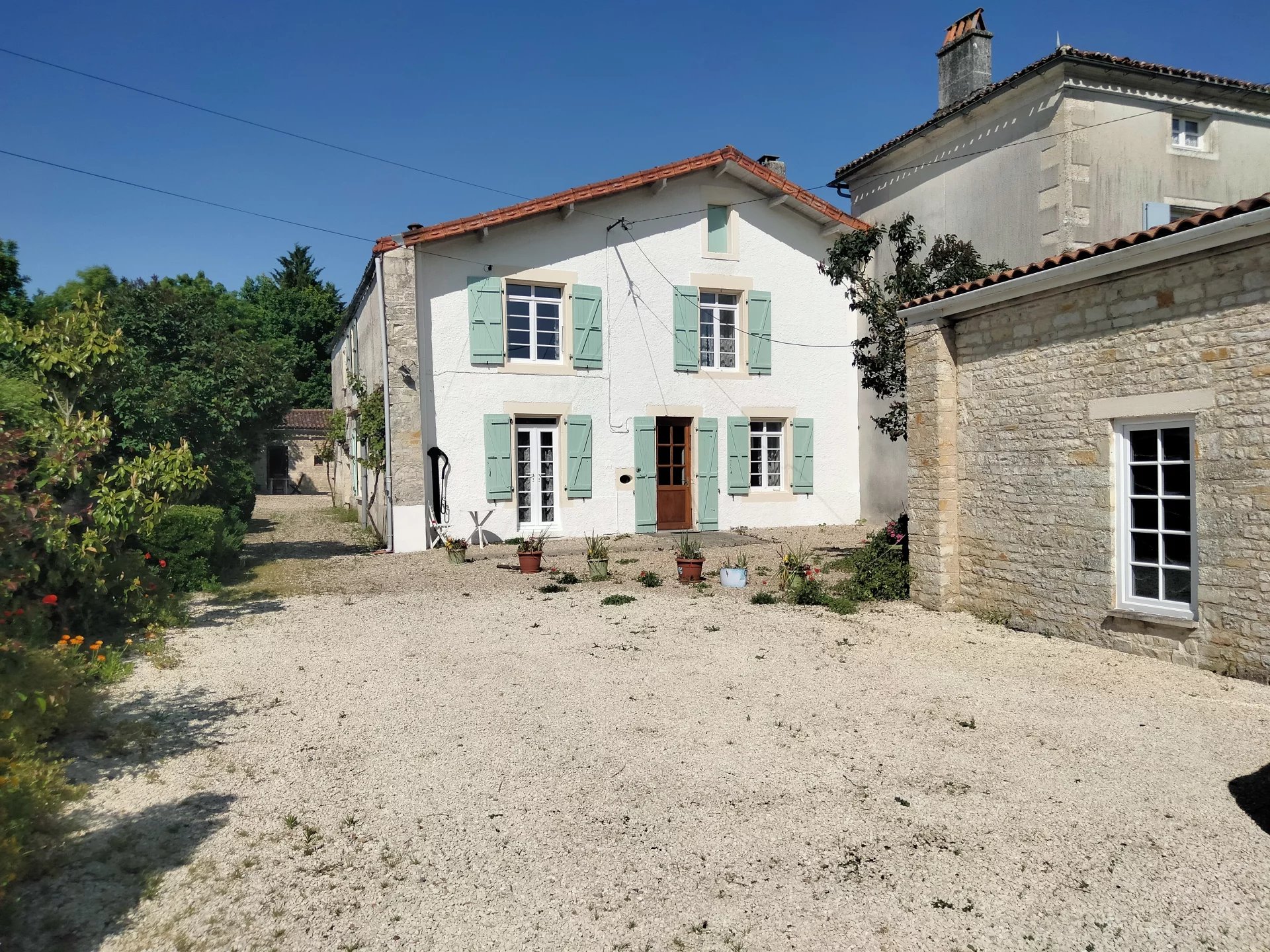 House in Aigre - view 1