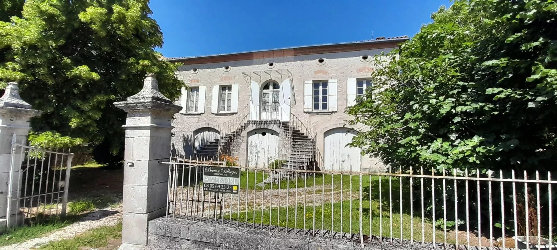 House in Beauville - view 1