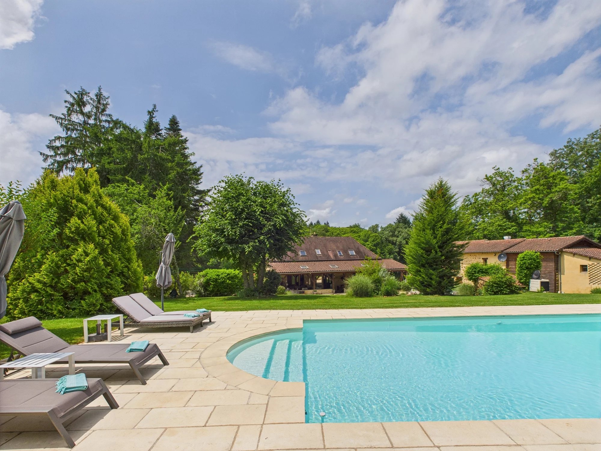 House in Villefranche-du-Perigord - view 1