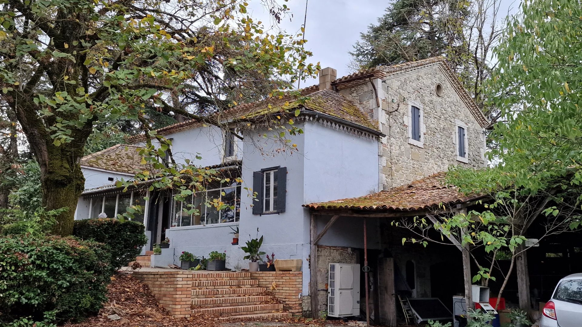 House in Cancon - view 1