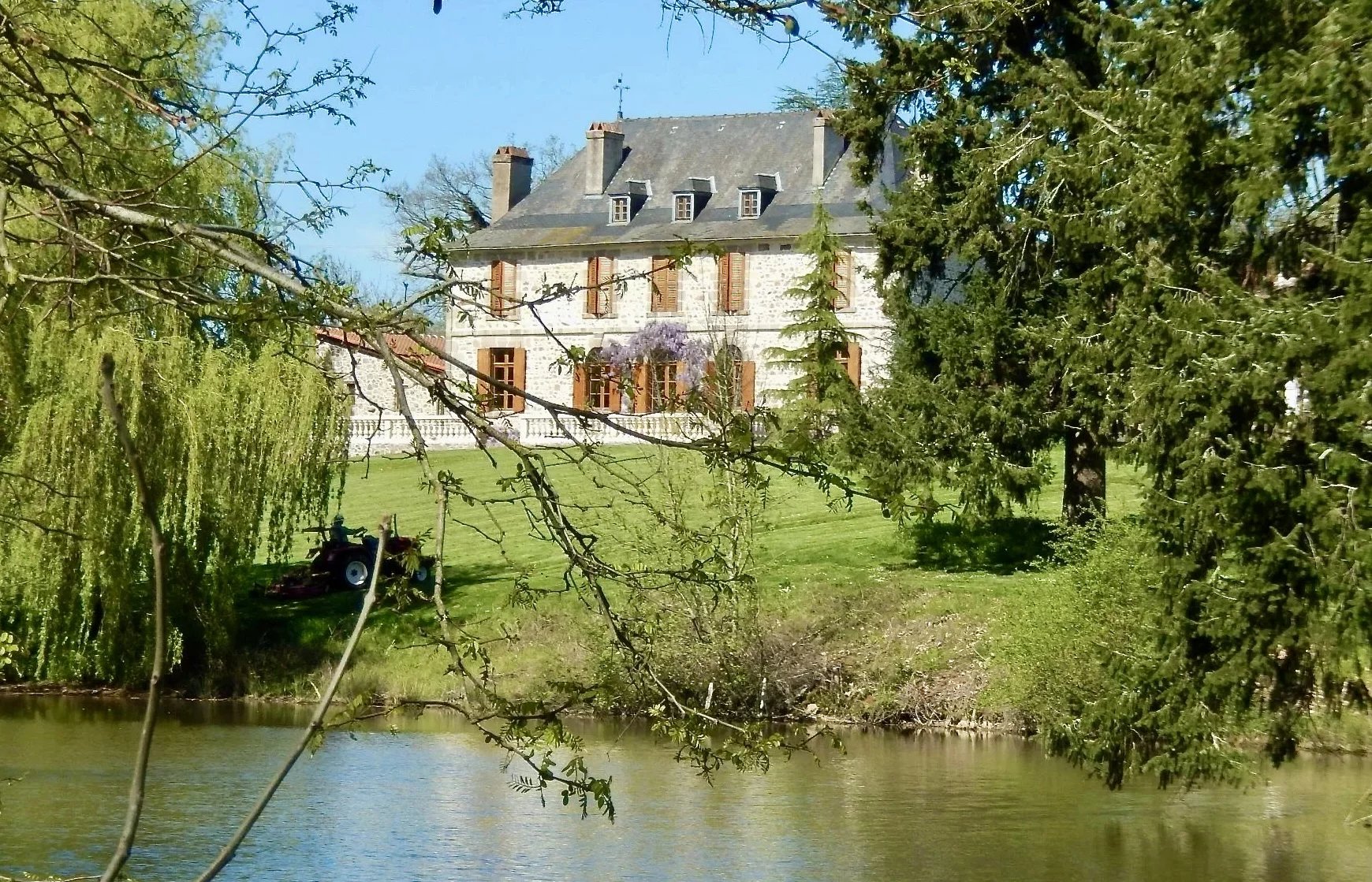 House in Saint-Germain-de-Confolens - view 1
