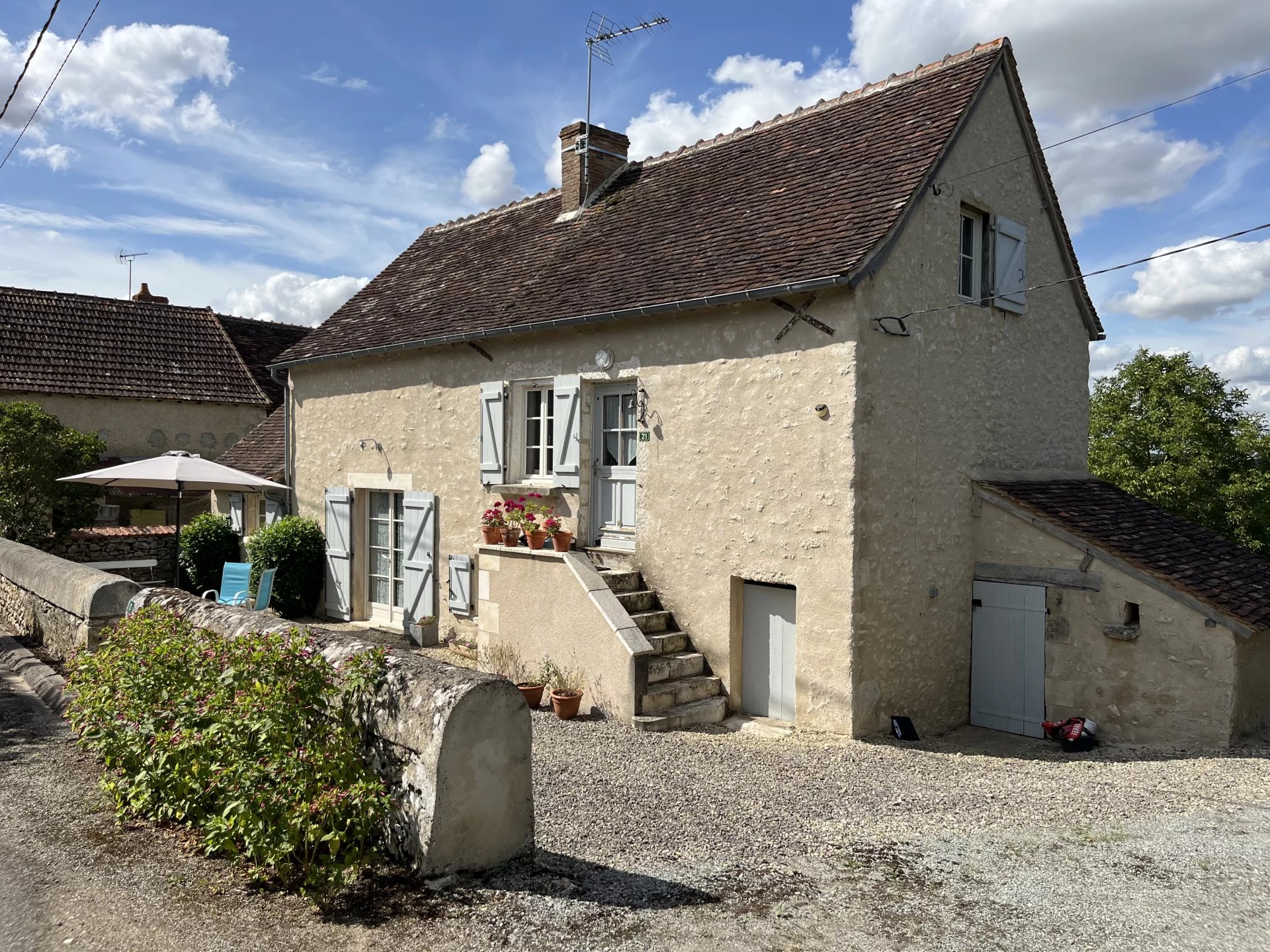House in Ingrandes - view 1