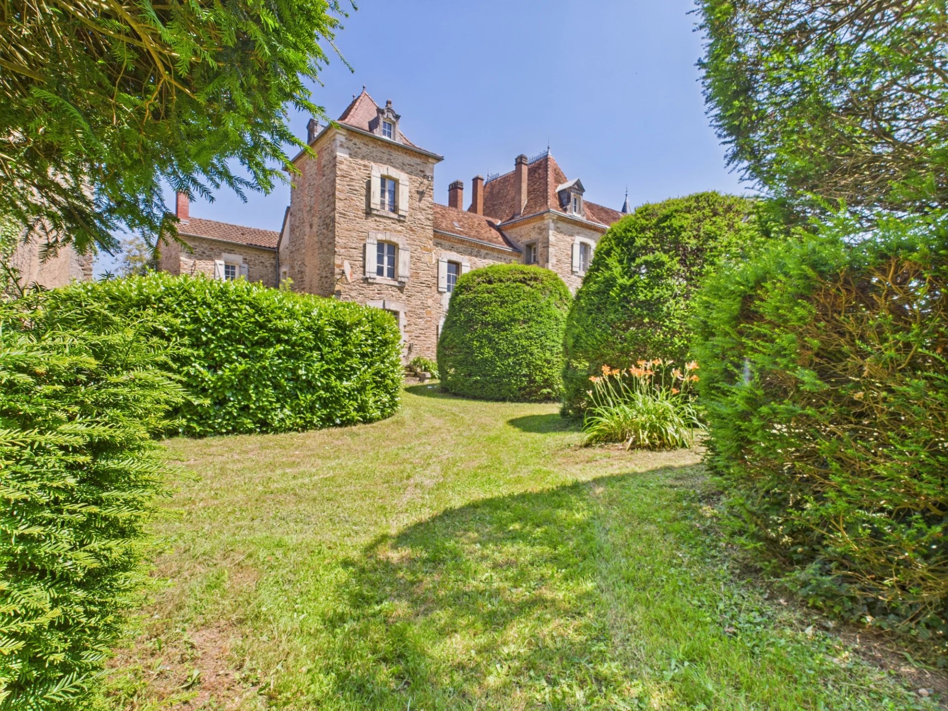 House in Mialet - view 1