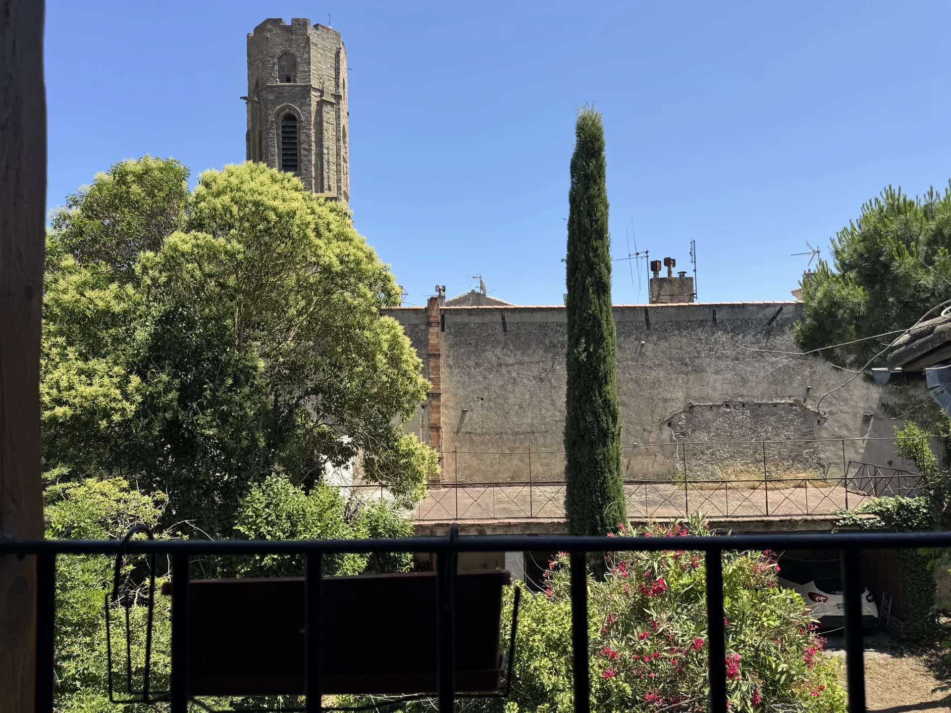 House in Carcassonne - view 1