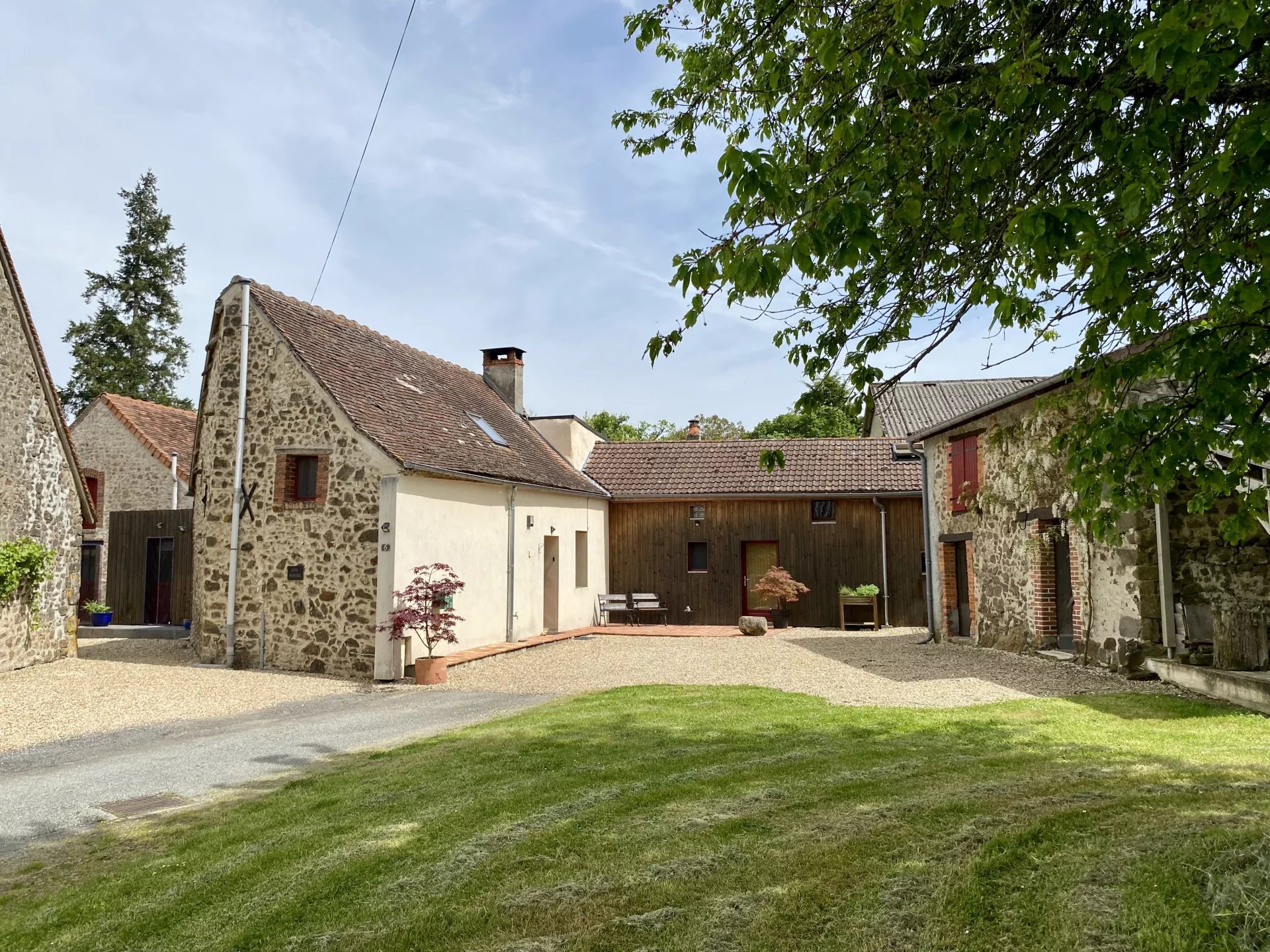 House in Magnac-Laval - view 1