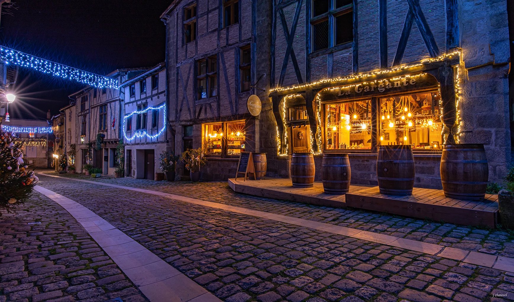 House in Parthenay - view 1