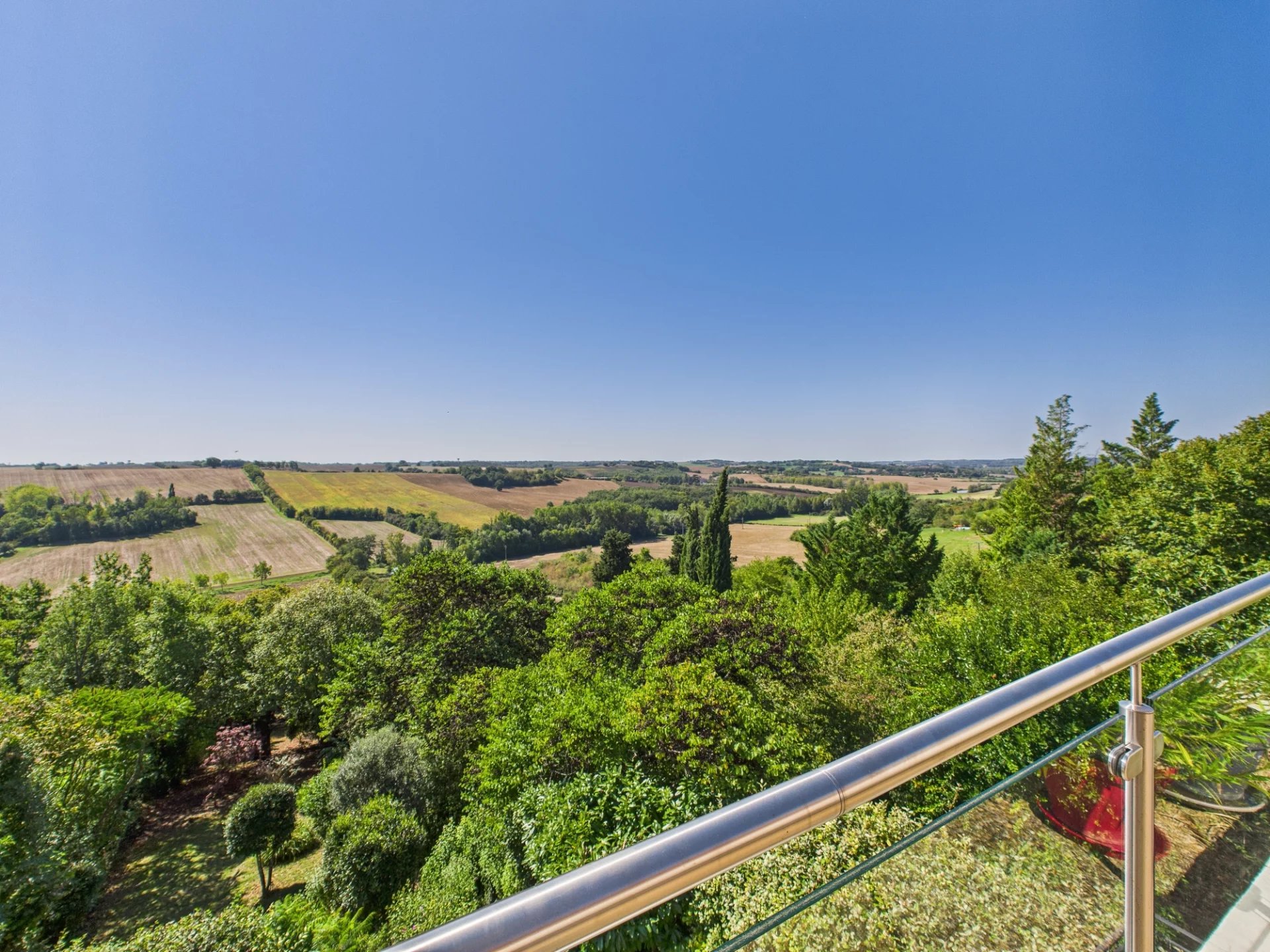 House in Salvagnac - view 1