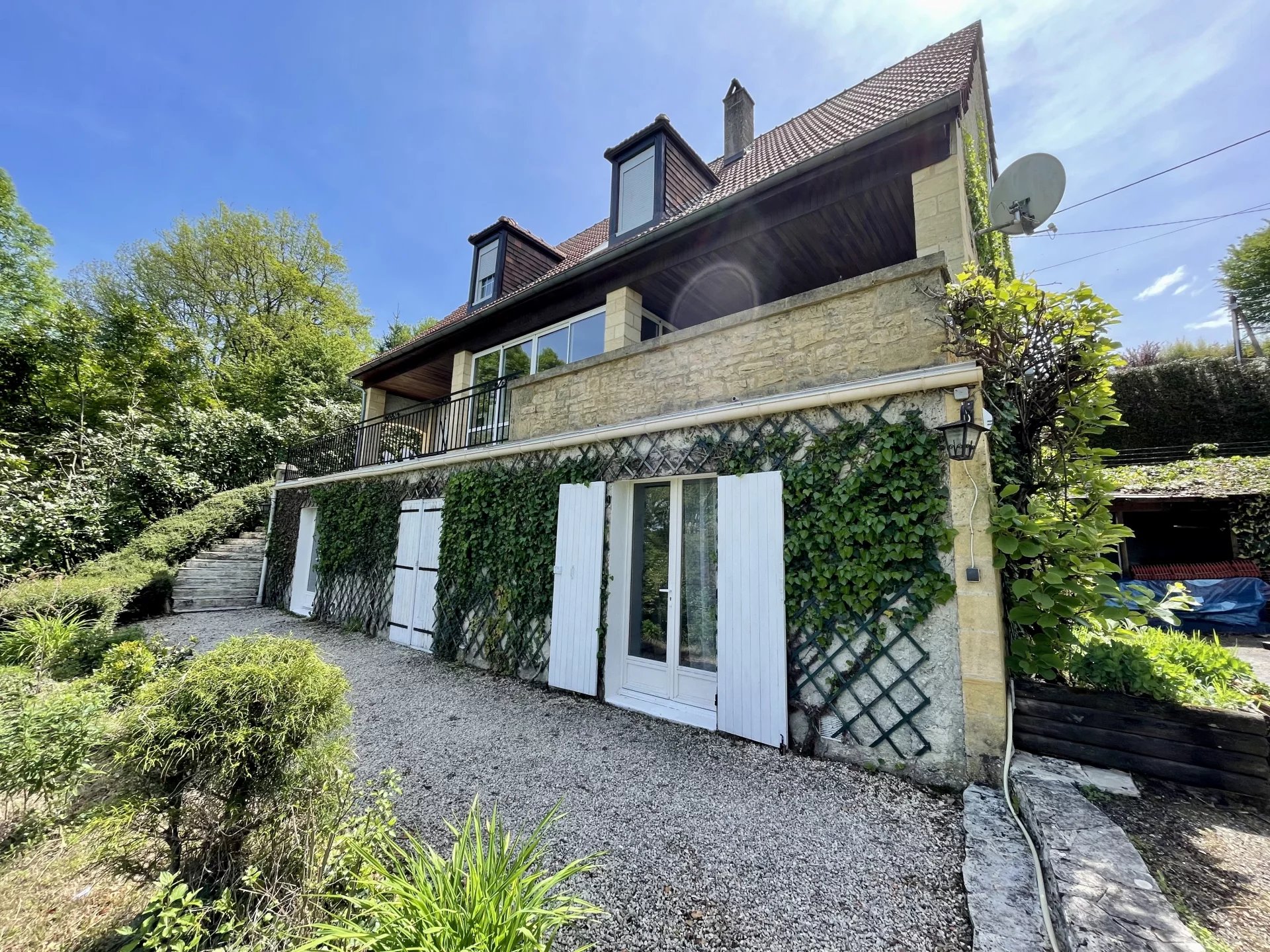 House in Arrondissement de Sarlat-la-Caneda - view 1
