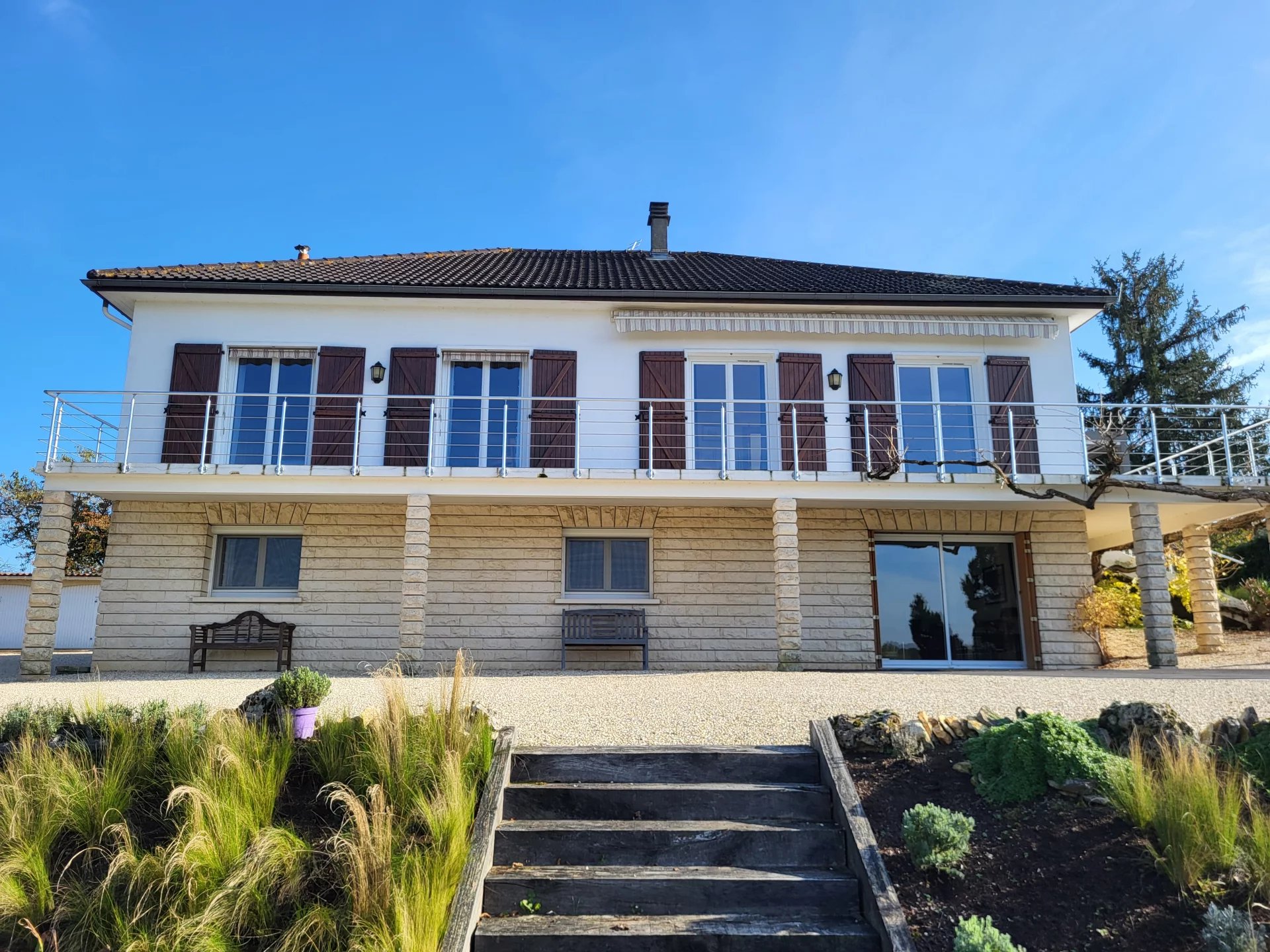 House in Saint-Germain - view 1